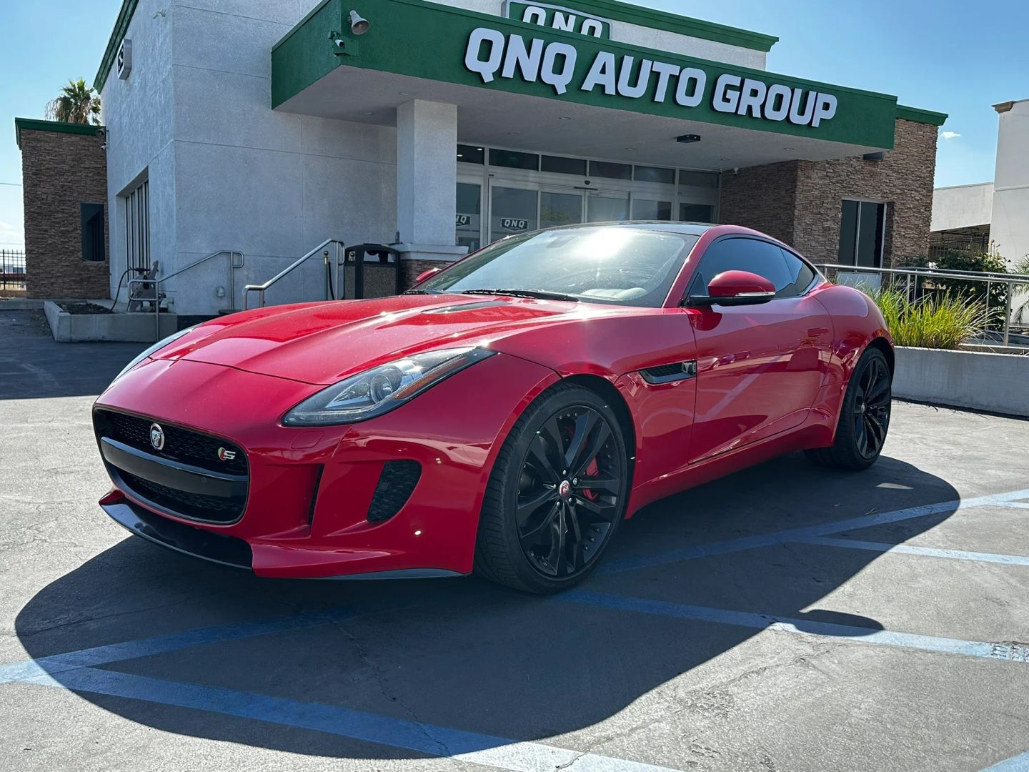 Photo 2 of this Jaguar F-TYPE