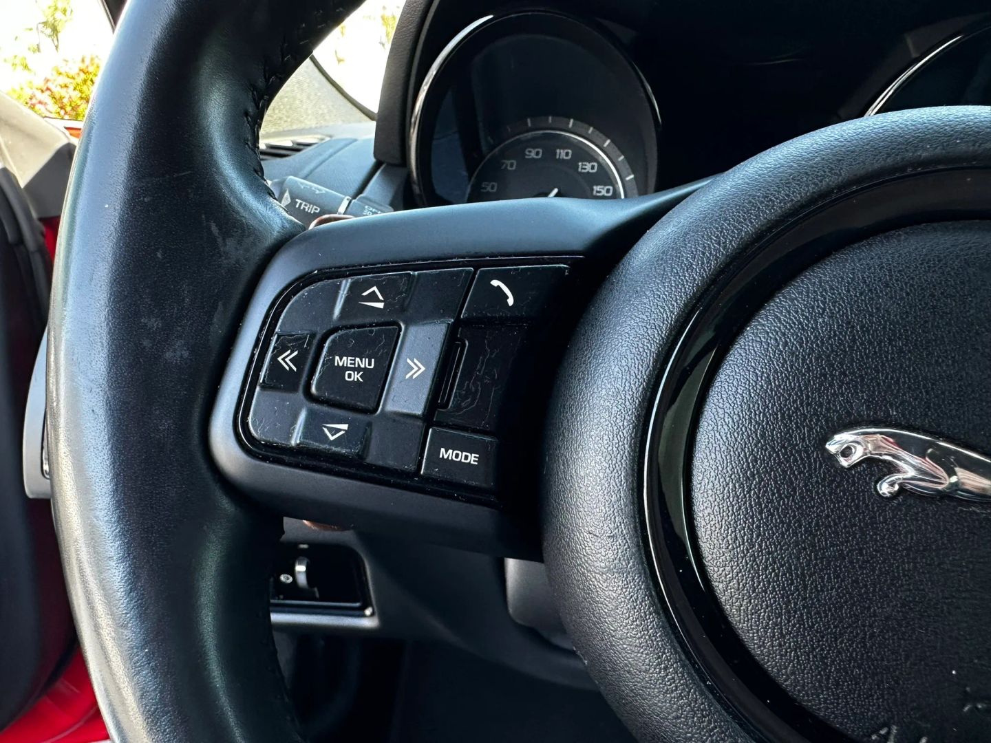 Photo 18 of this Jaguar F-TYPE