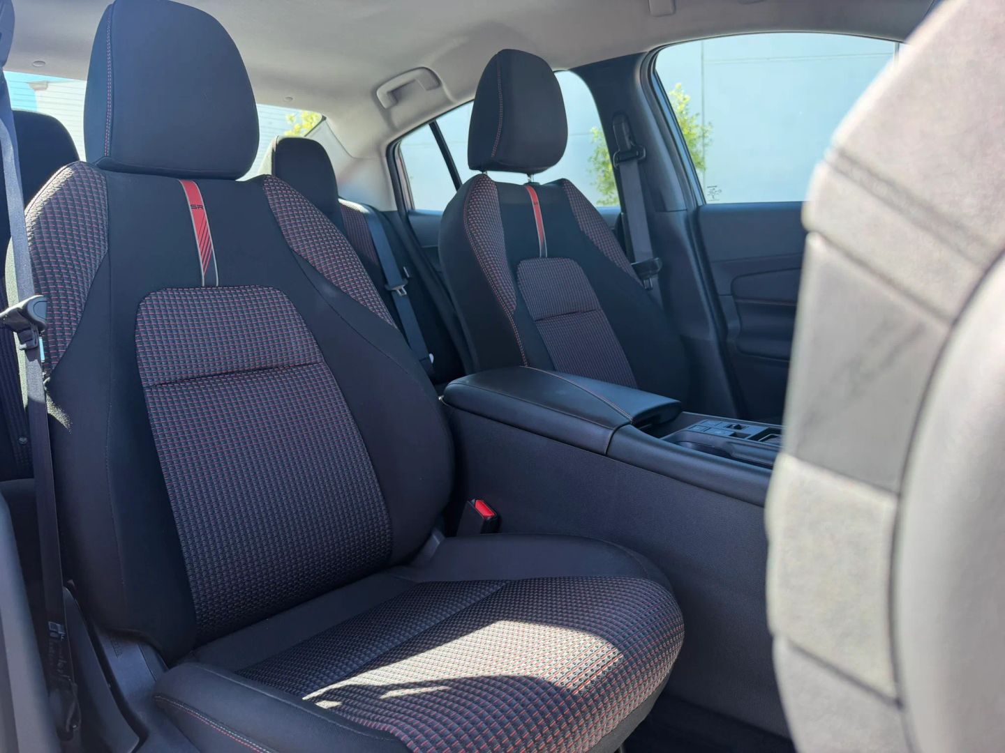 Photo 17 of this Nissan Sentra