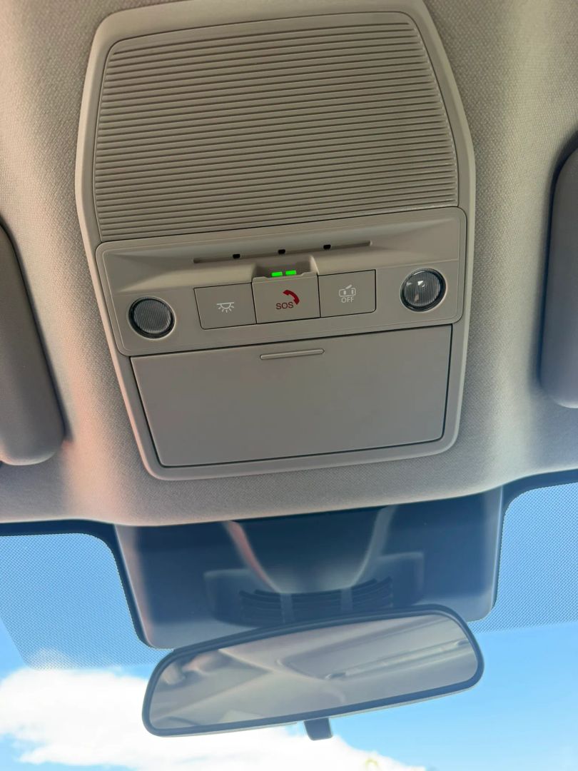Photo 31 of this Nissan Sentra