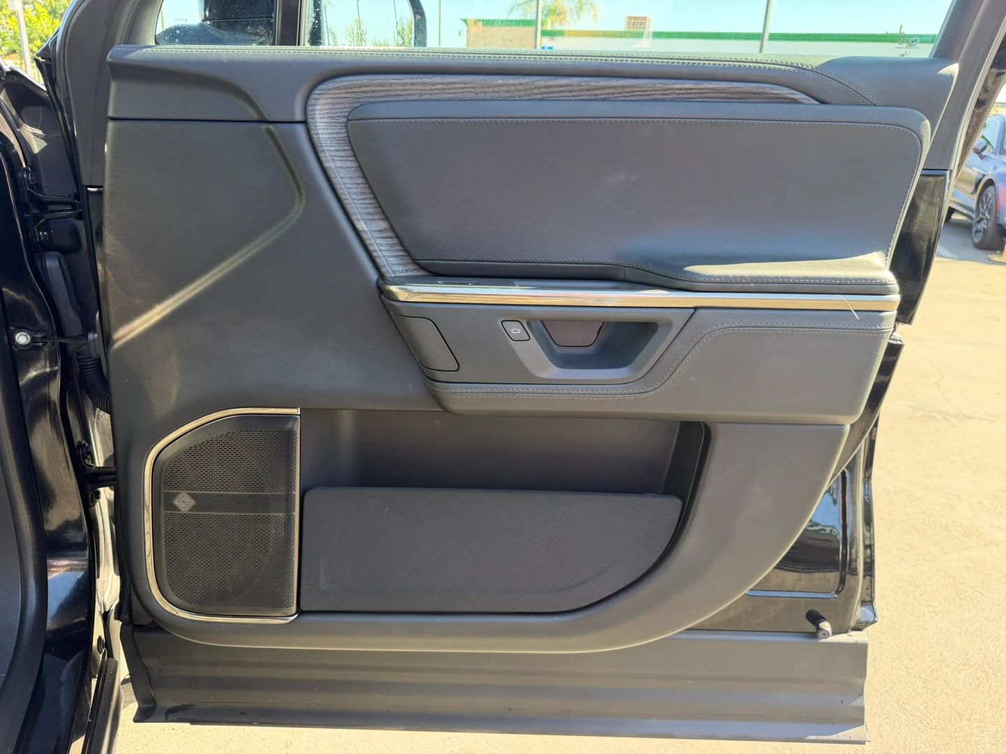 Photo 43 of this Rivian R1S