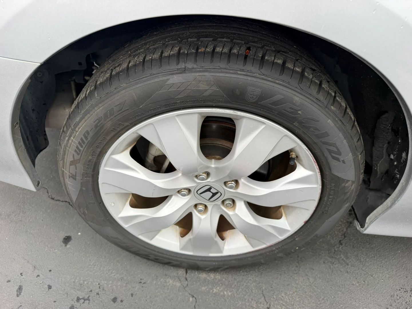 Photo 38 of this Honda Accord Sedan