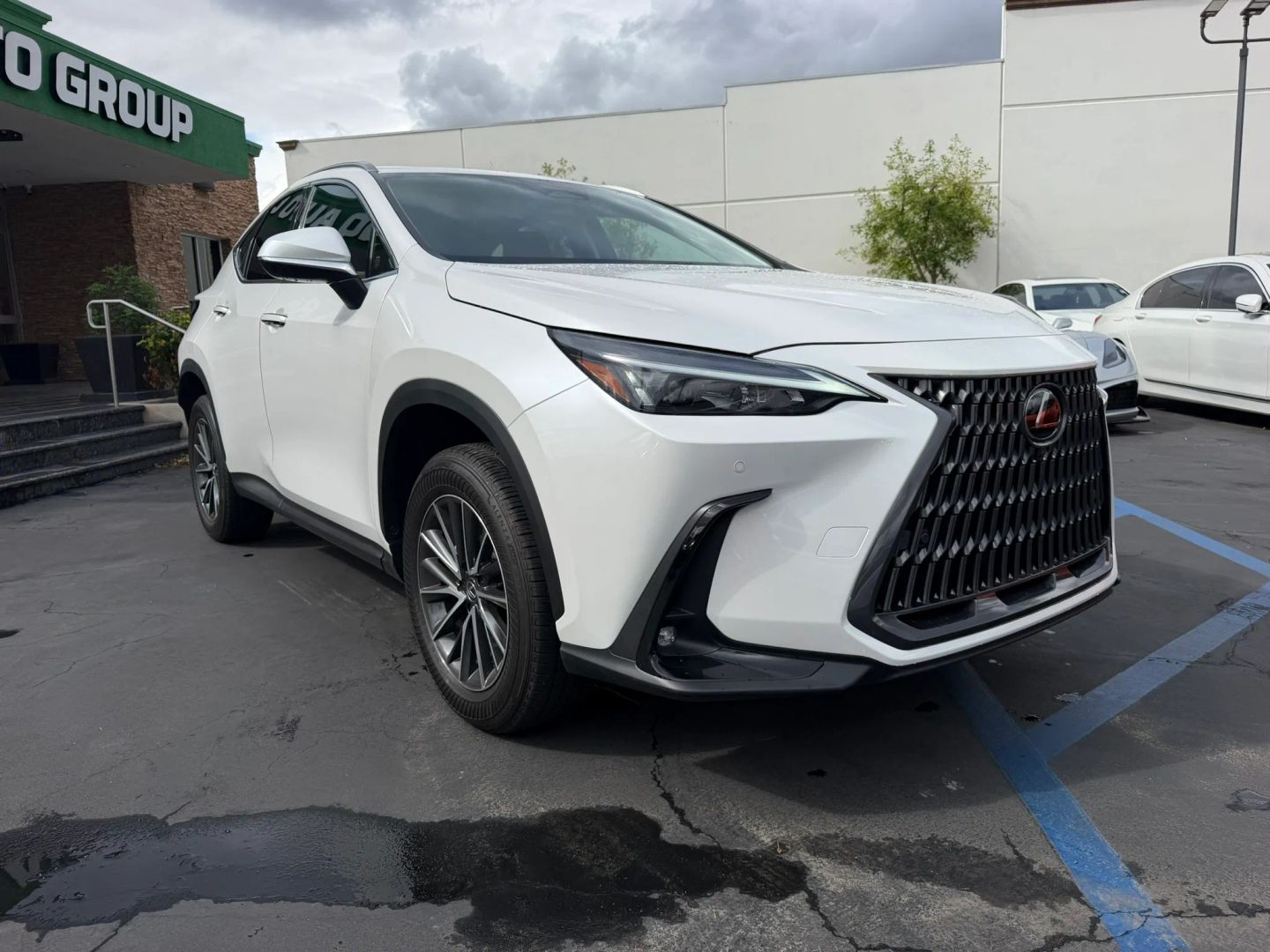 Photo 4 of this Lexus NX 350