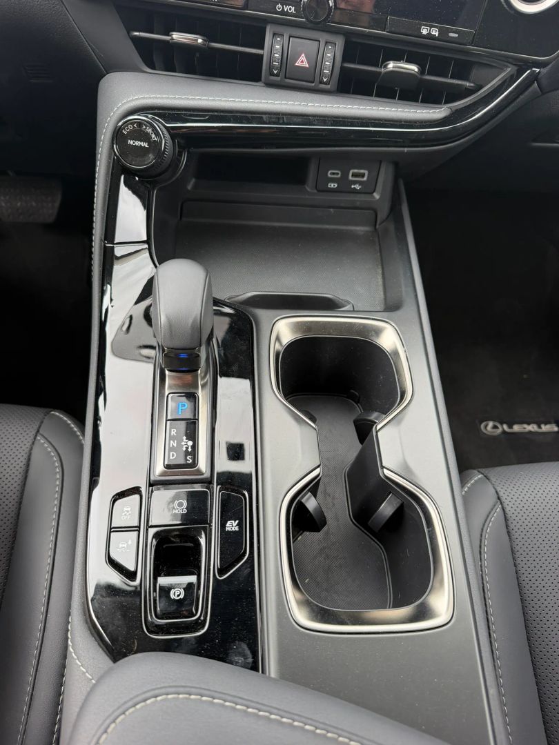 Photo 28 of this Lexus NX 350