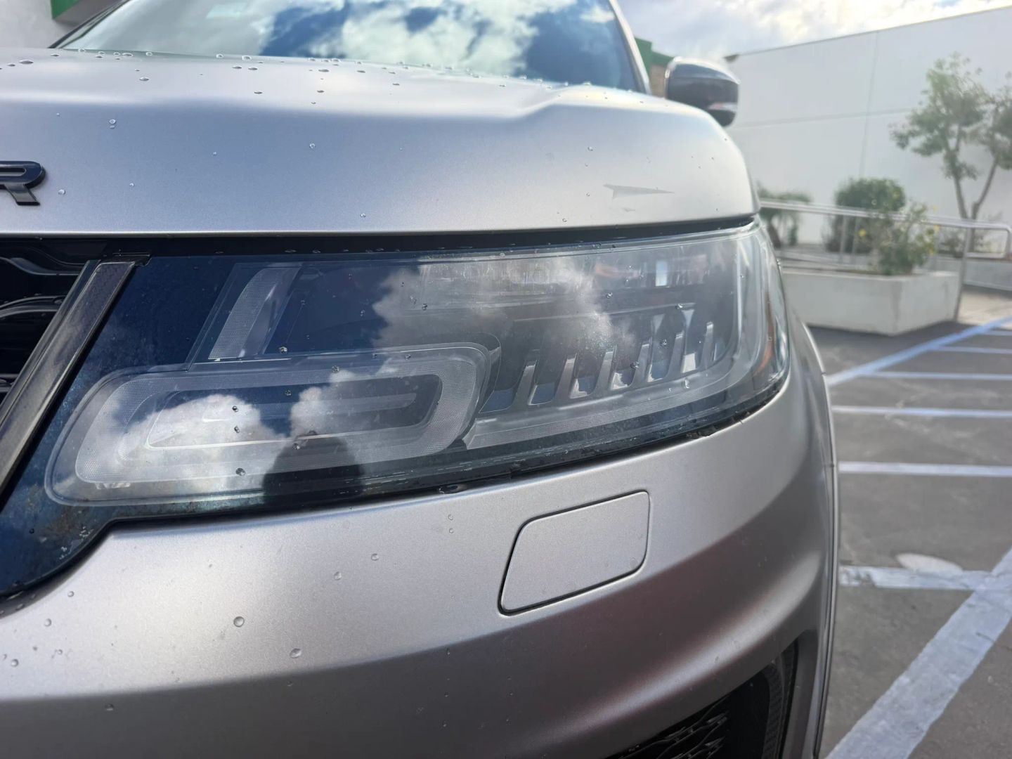 Photo 11 of this Land Rover Range Rover Sport