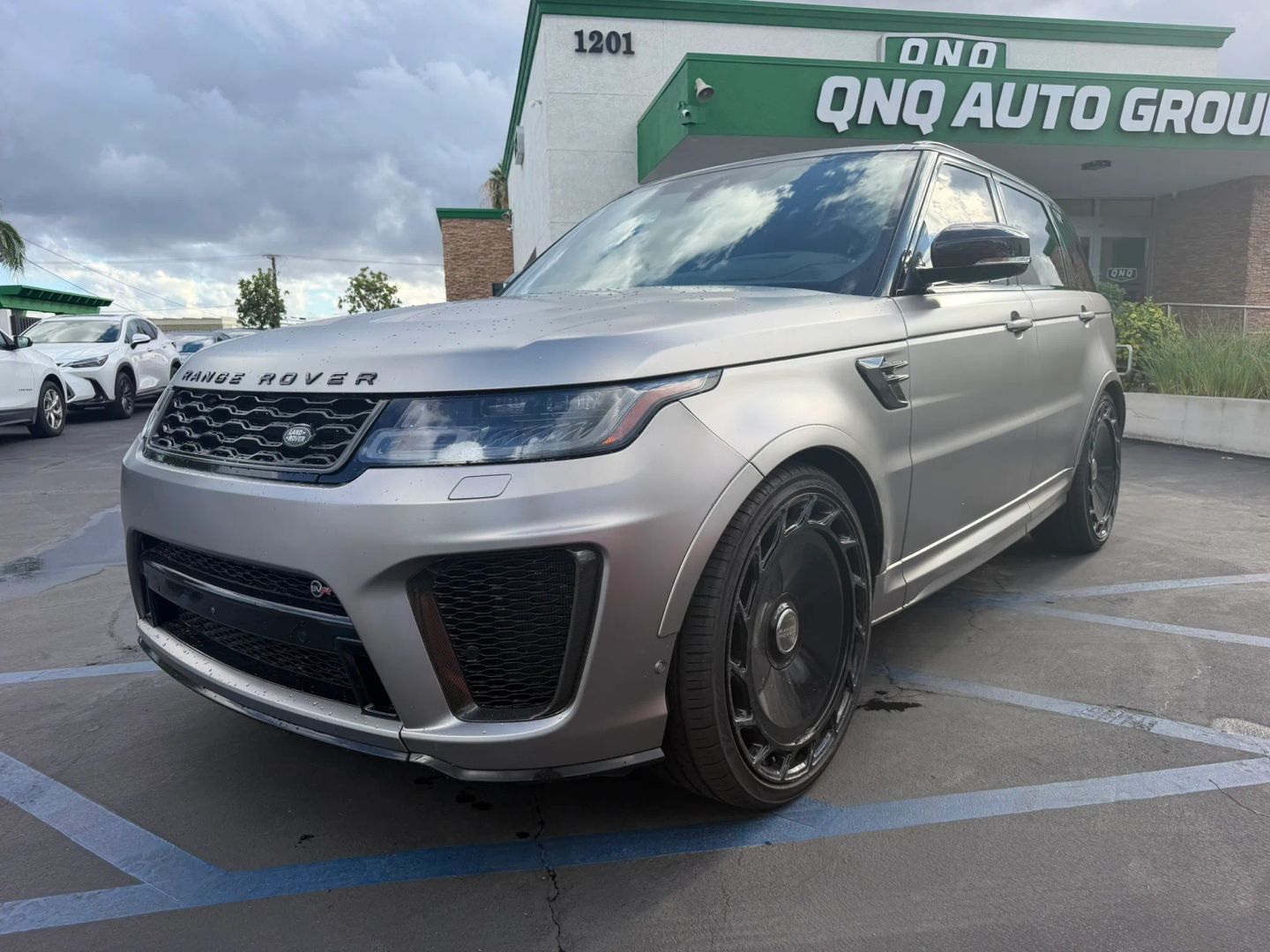 Photo 2 of this Land Rover Range Rover Sport