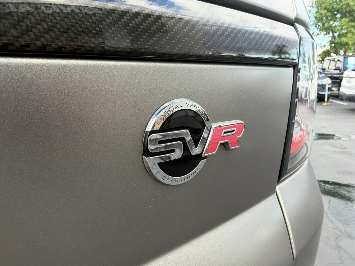 Photo 14 of this Land Rover Range Rover Sport