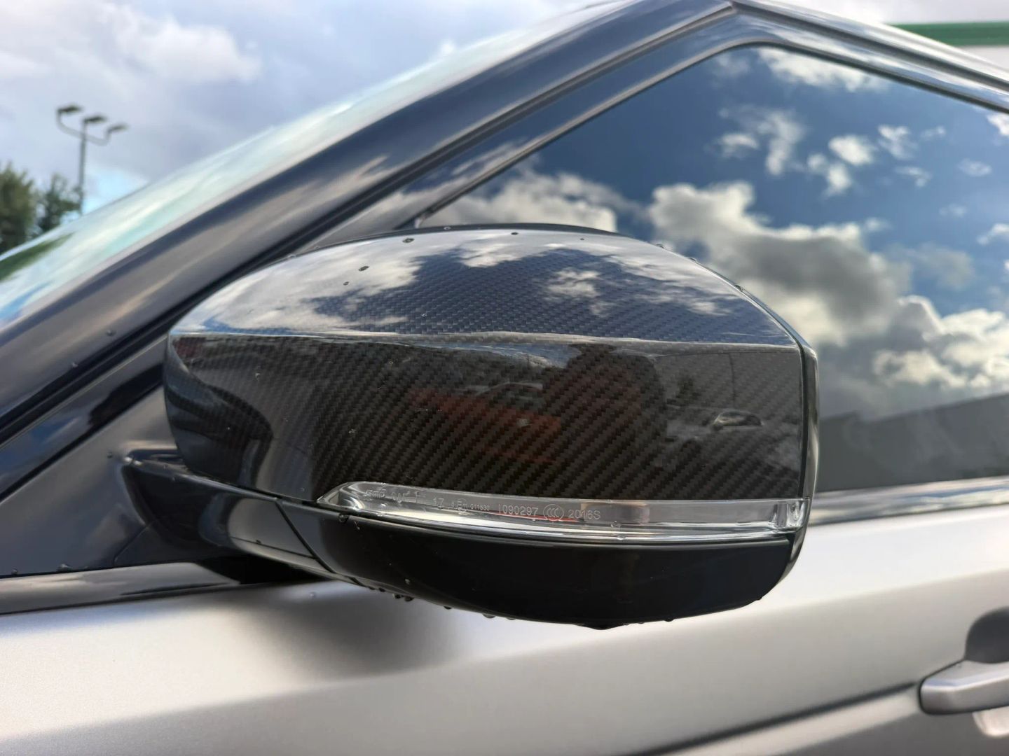 Photo 17 of this Land Rover Range Rover Sport