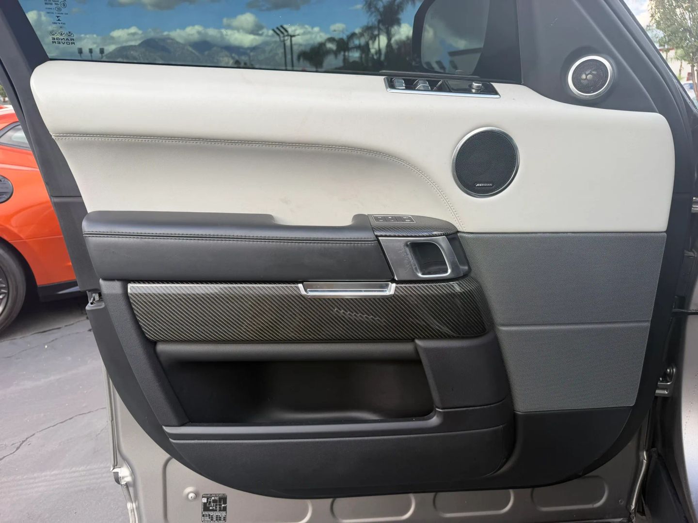 Photo 44 of this Land Rover Range Rover Sport