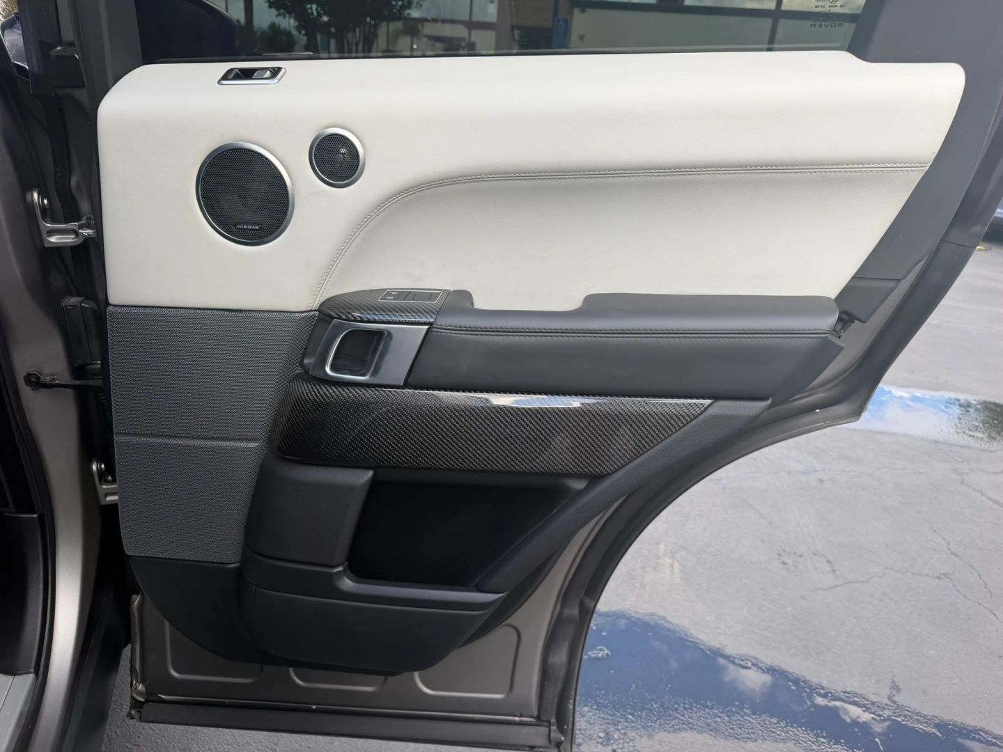 Photo 47 of this Land Rover Range Rover Sport