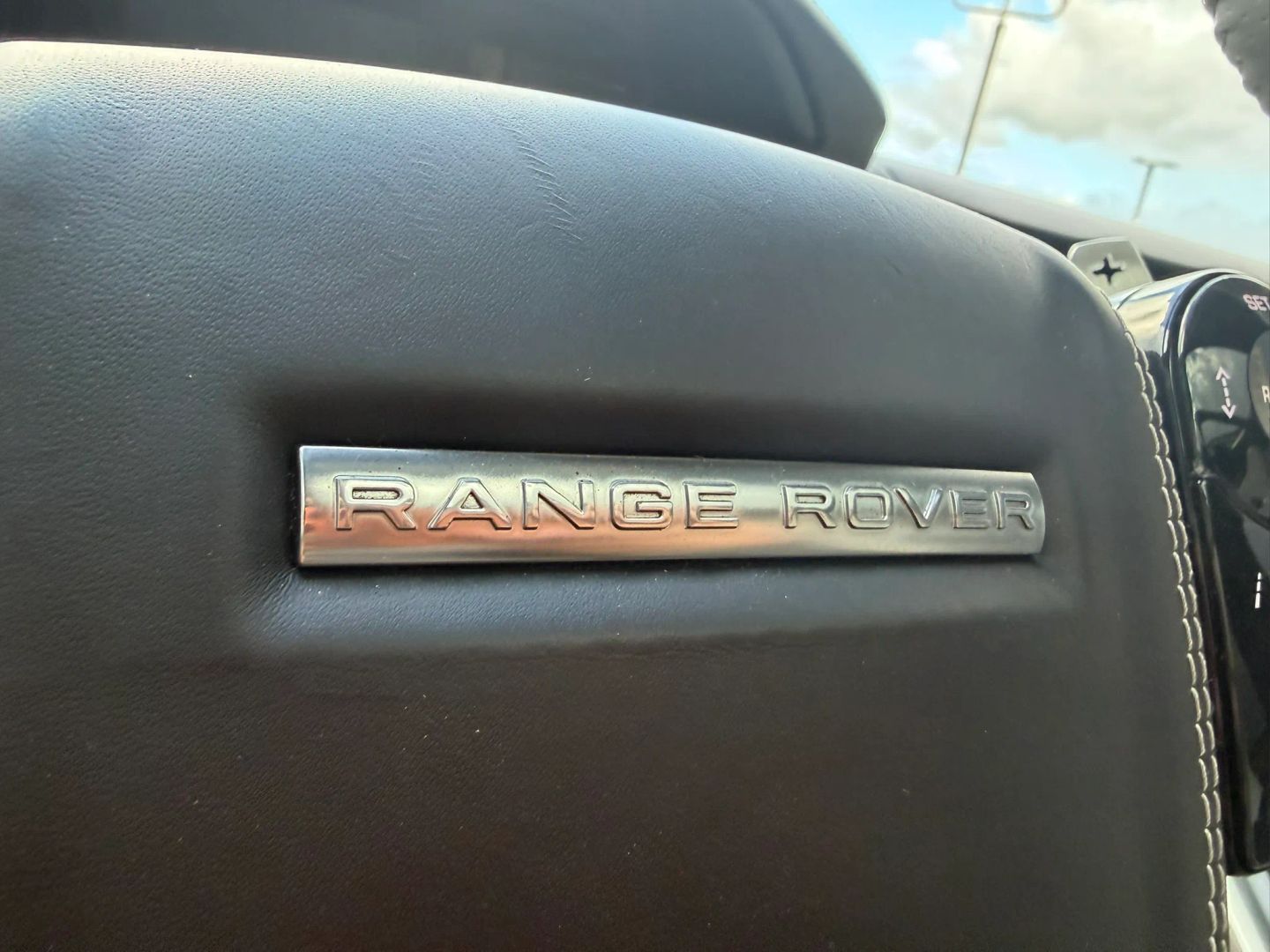 Photo 52 of this Land Rover Range Rover Sport