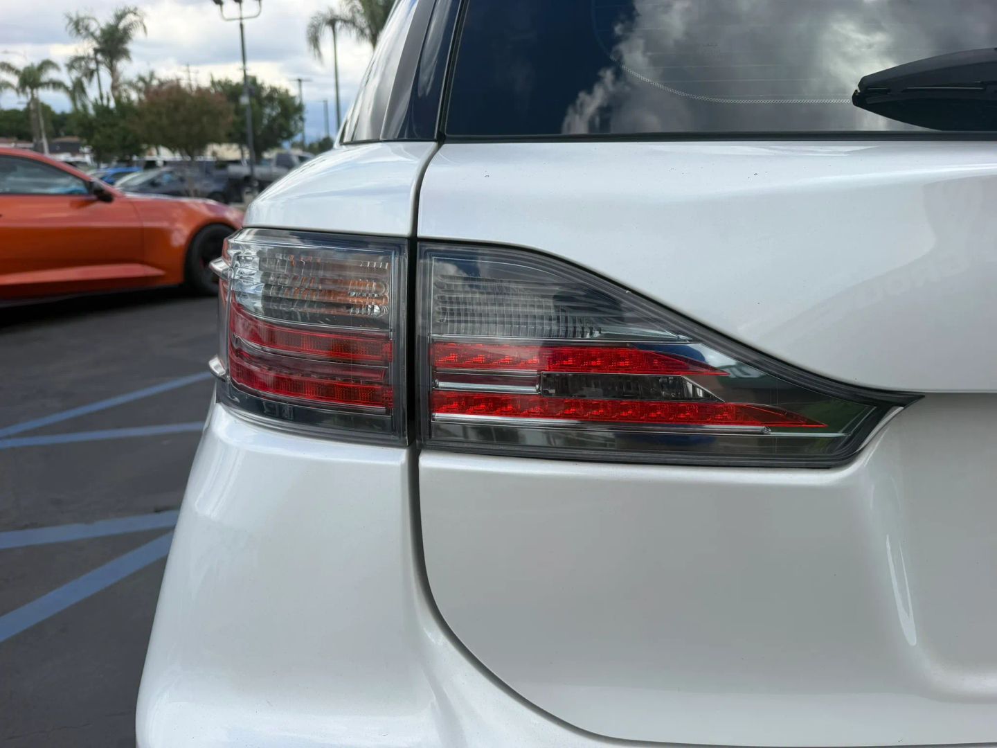 Photo 11 of this Lexus CT 200h