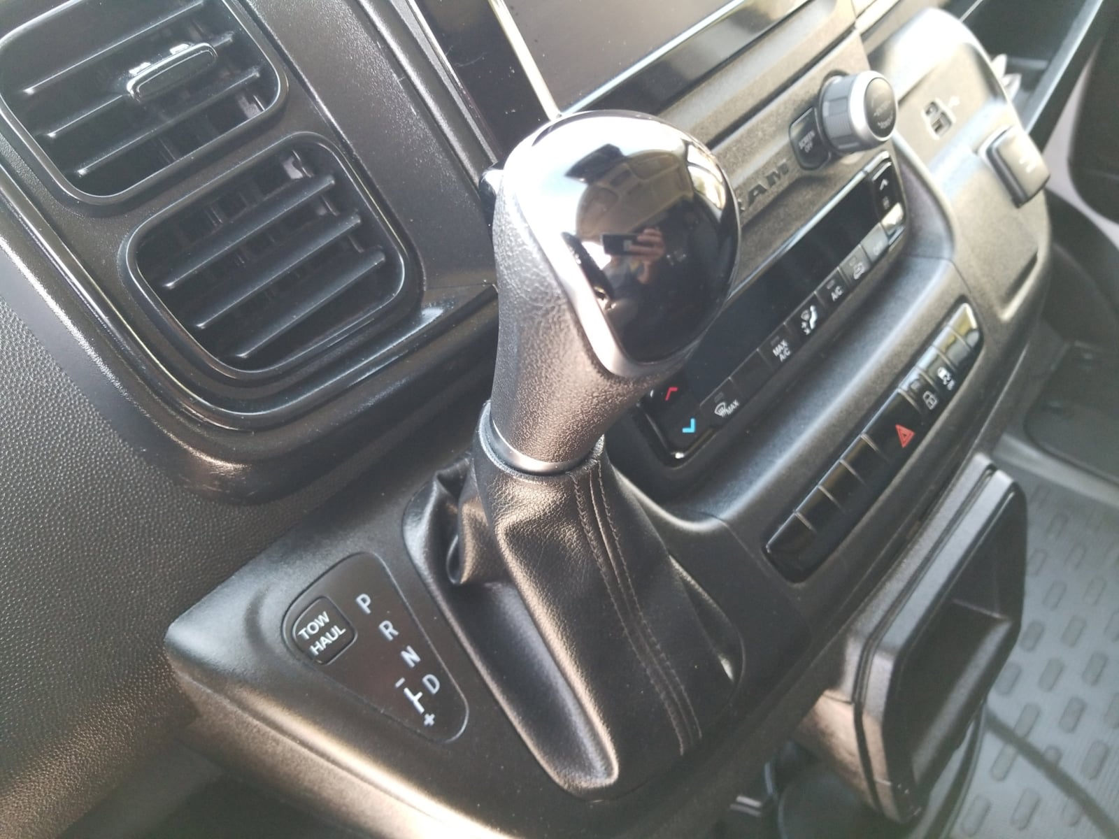 2023 Ram ProMaster 2500 Cargo Van photo 6