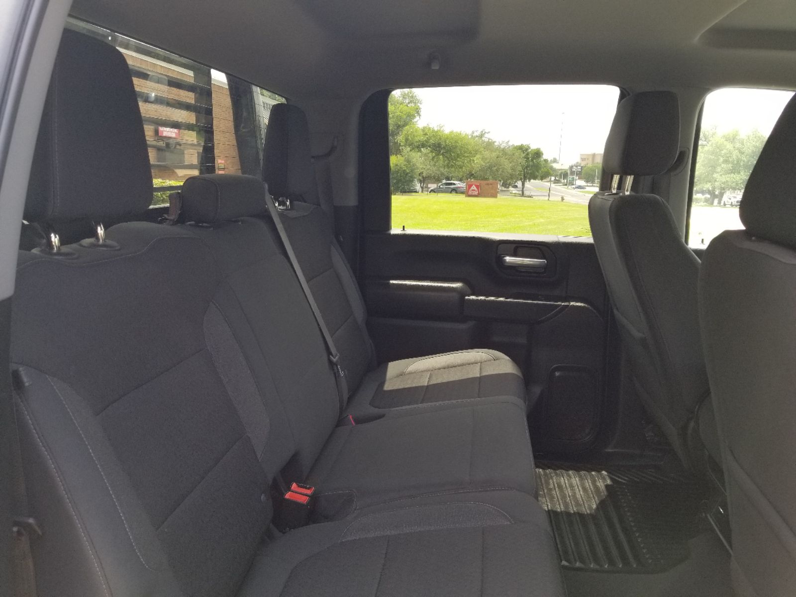 2022 Chevrolet Silverado 2500HD Custom photo 17