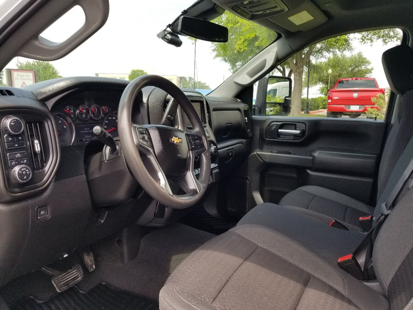 2022 Chevrolet Silverado 2500HD Custom photo 4
