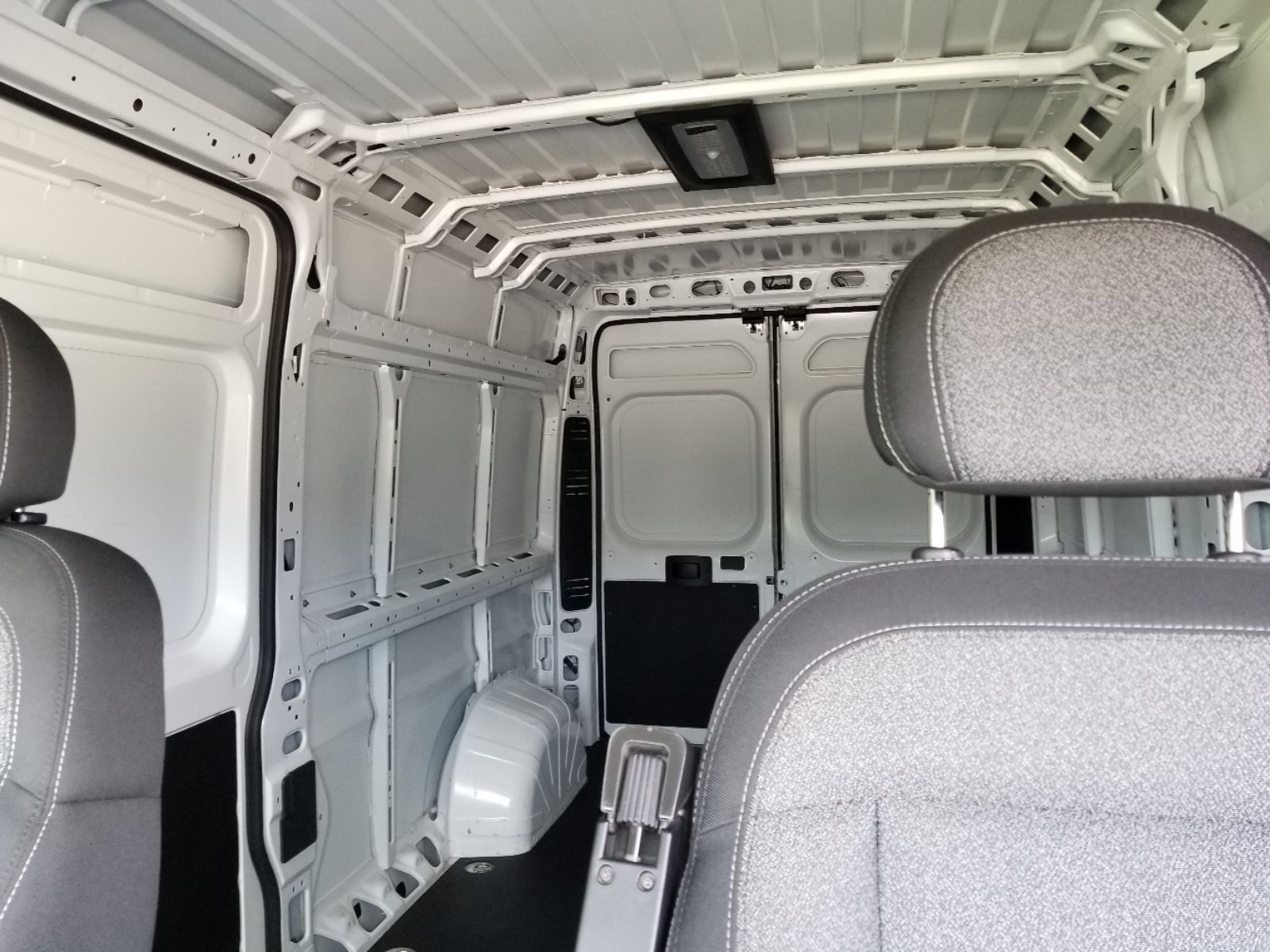 2025 Ram ProMaster 2500 photo 5