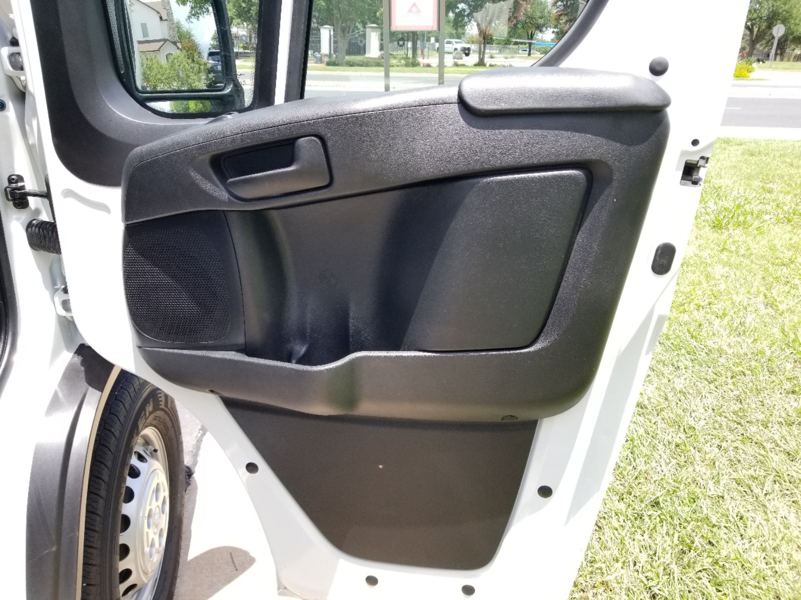 2025 Ram ProMaster 2500 photo 16