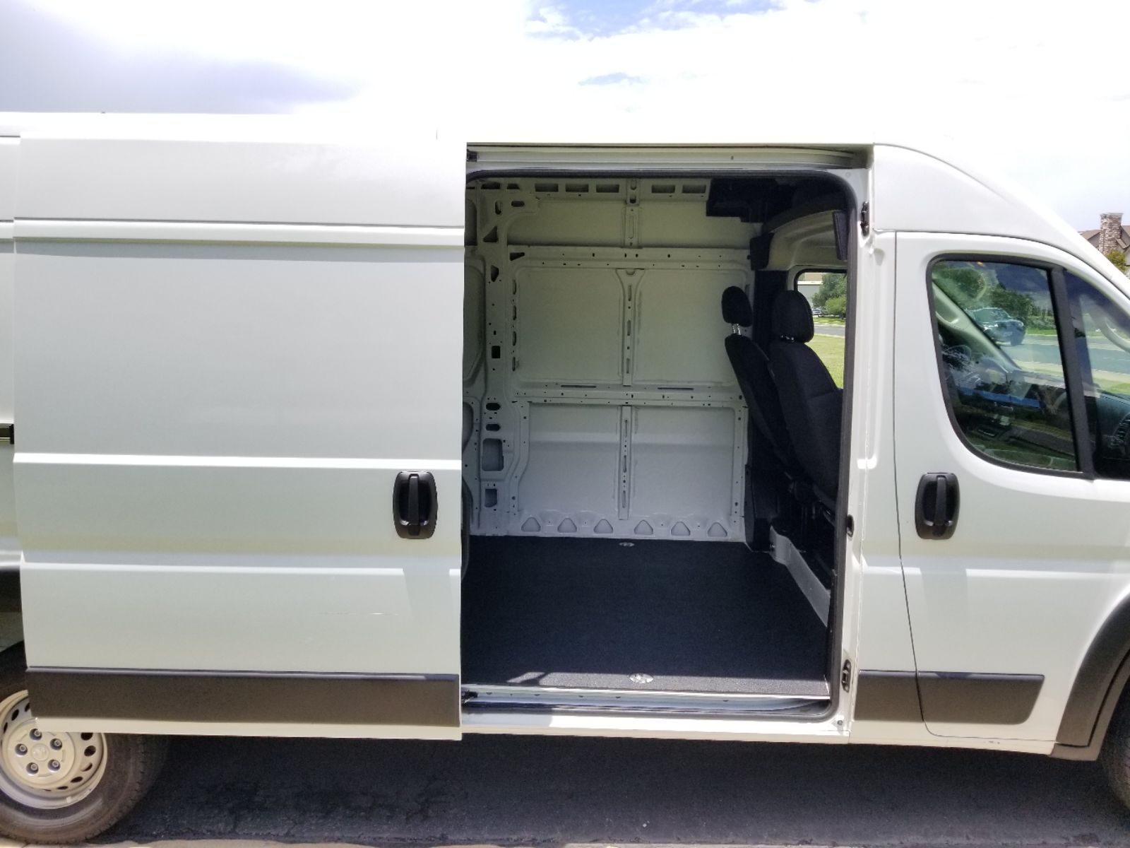2025 Ram ProMaster 2500 photo 18