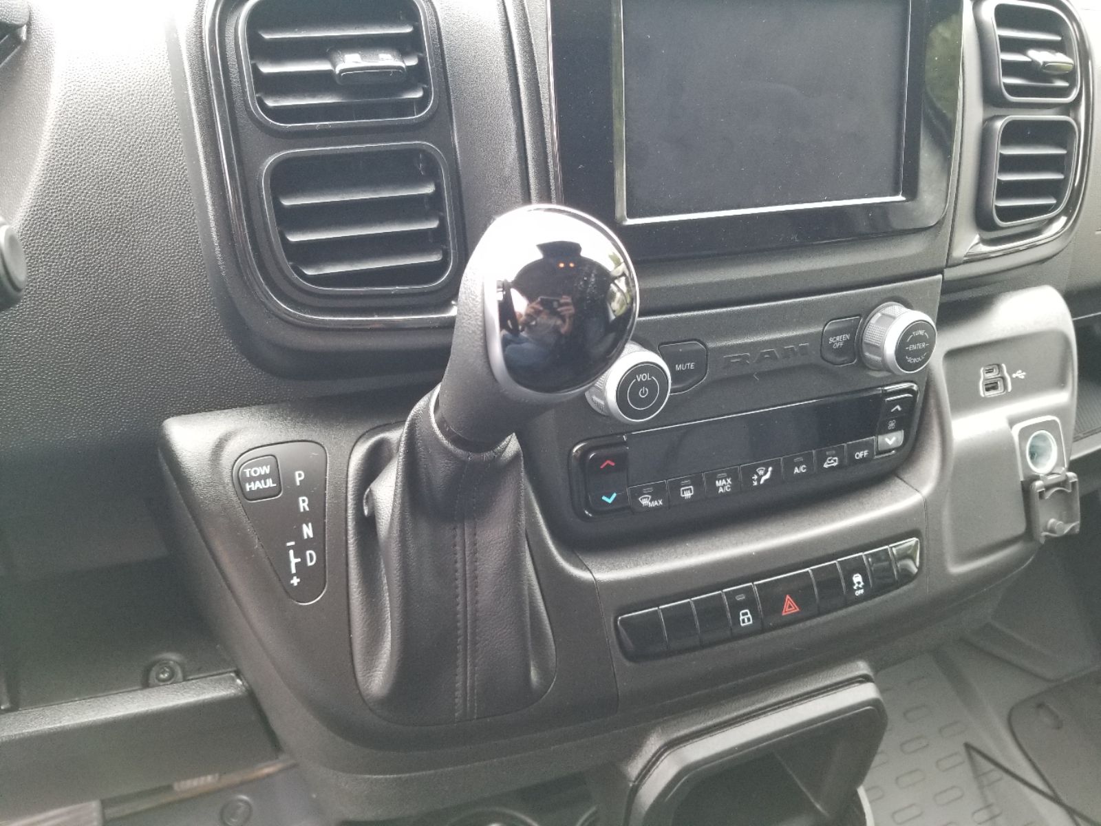 2025 Ram ProMaster 2500 photo 6