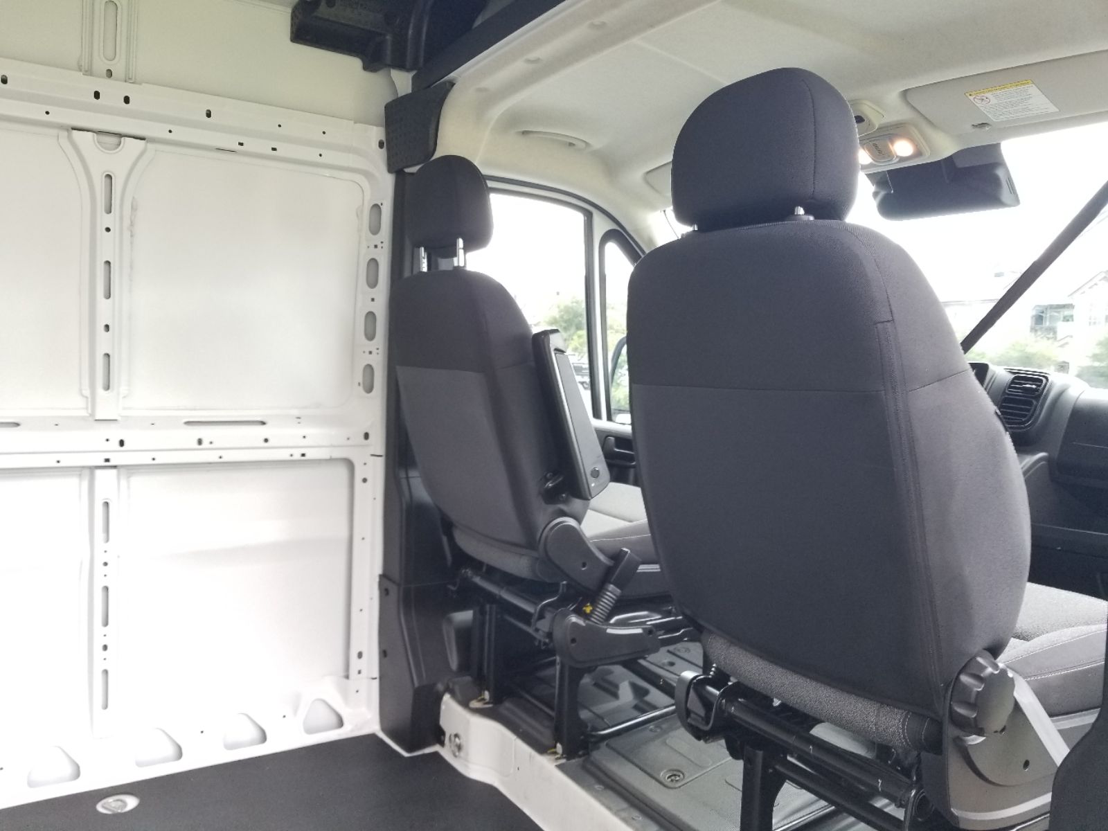 2025 Ram ProMaster 2500 photo 19