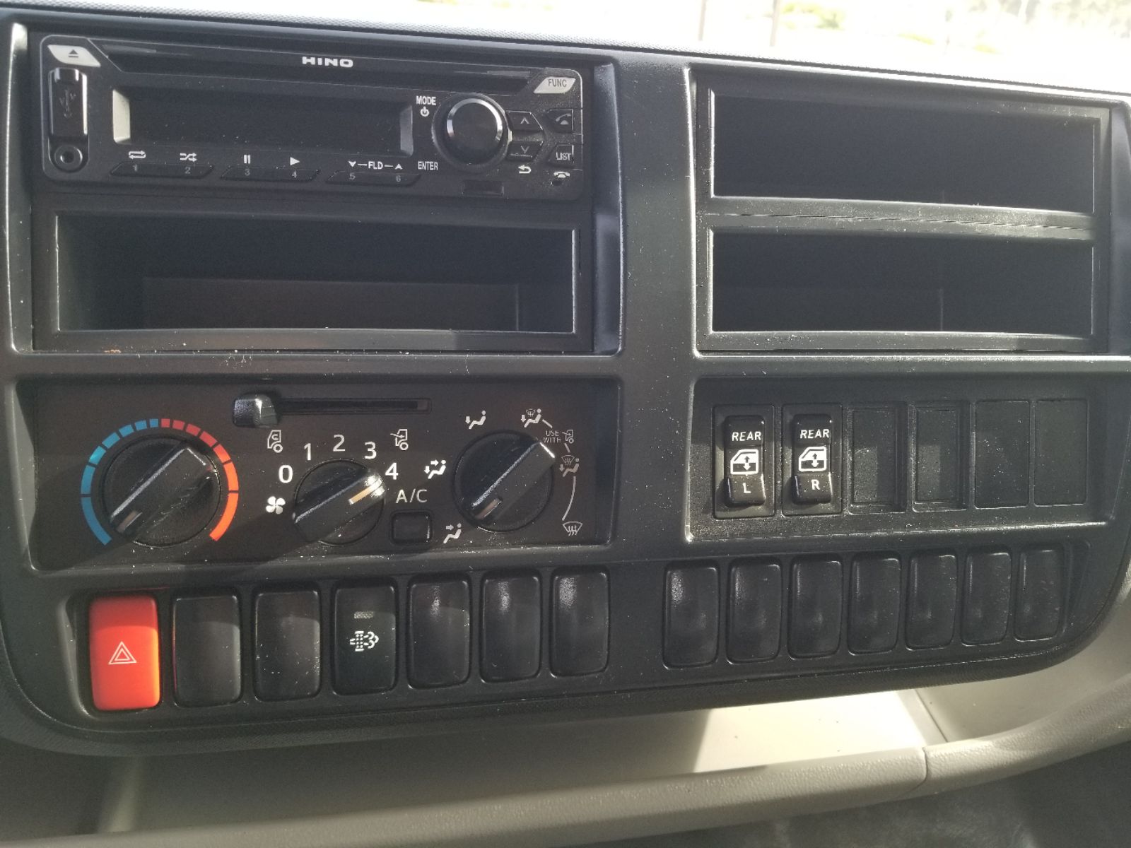 2020 Hino XJC740 / XFC740 photo 22