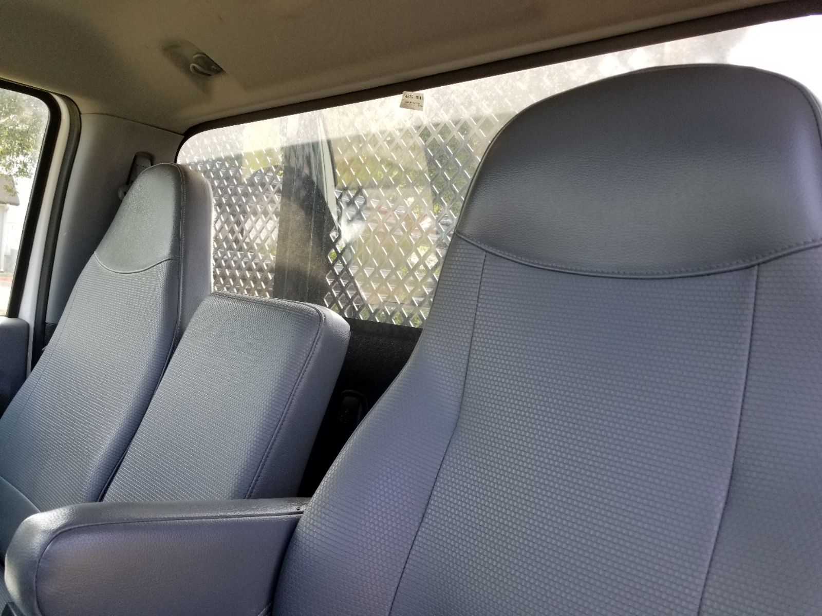 2018 Ford F-750 SuperCab photo 2