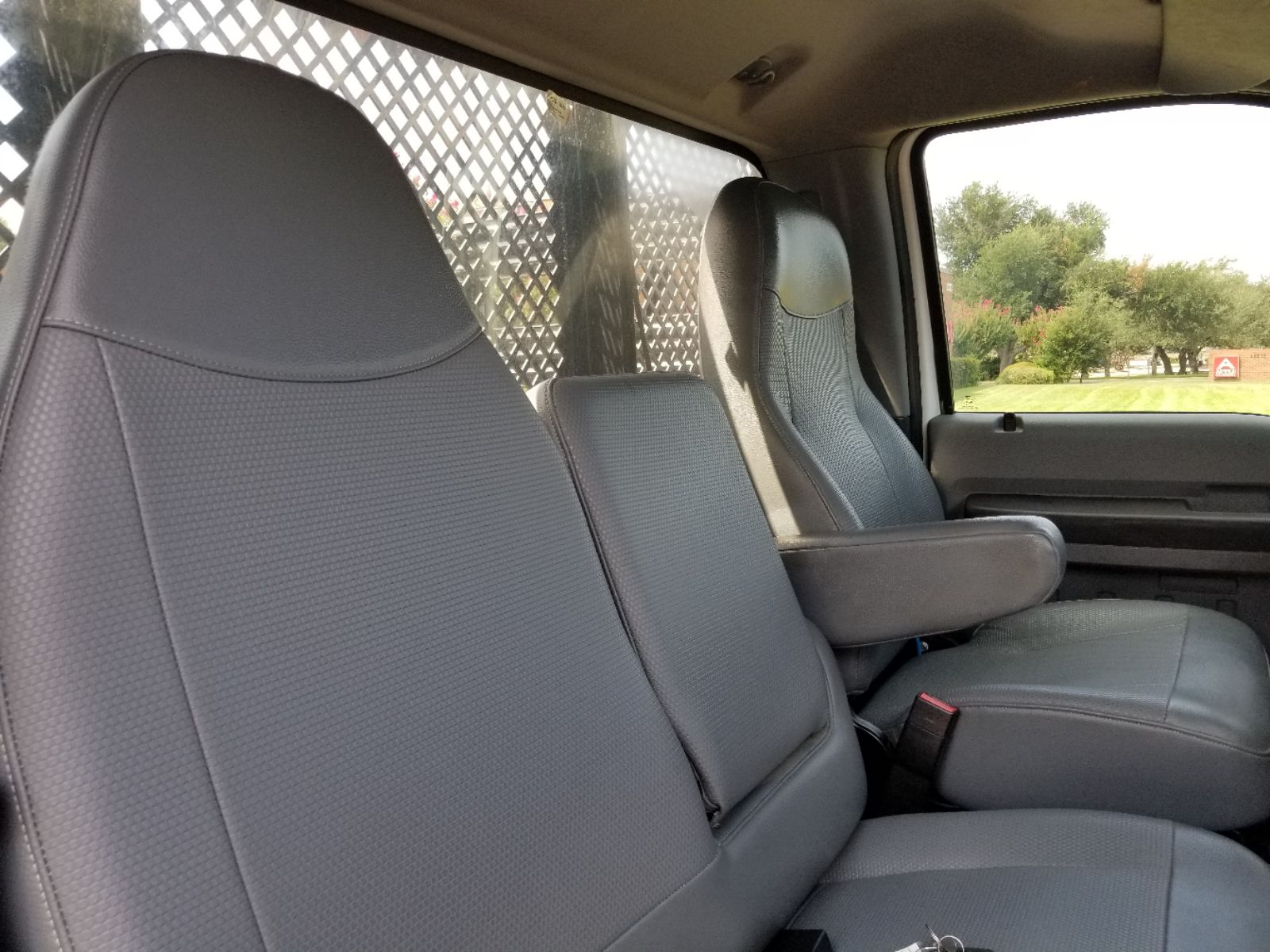 2018 Ford F-750 SuperCab photo 11