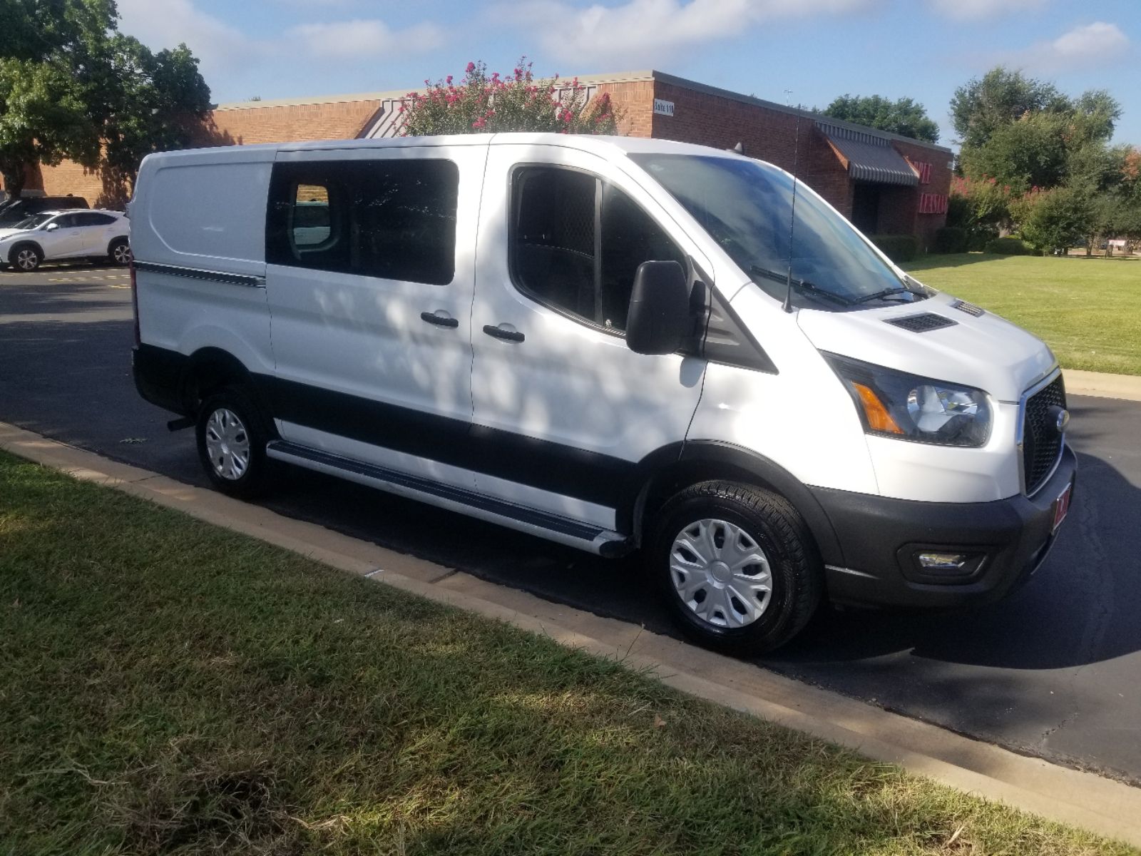 2024 Ford Transit Cargo Van photo 2