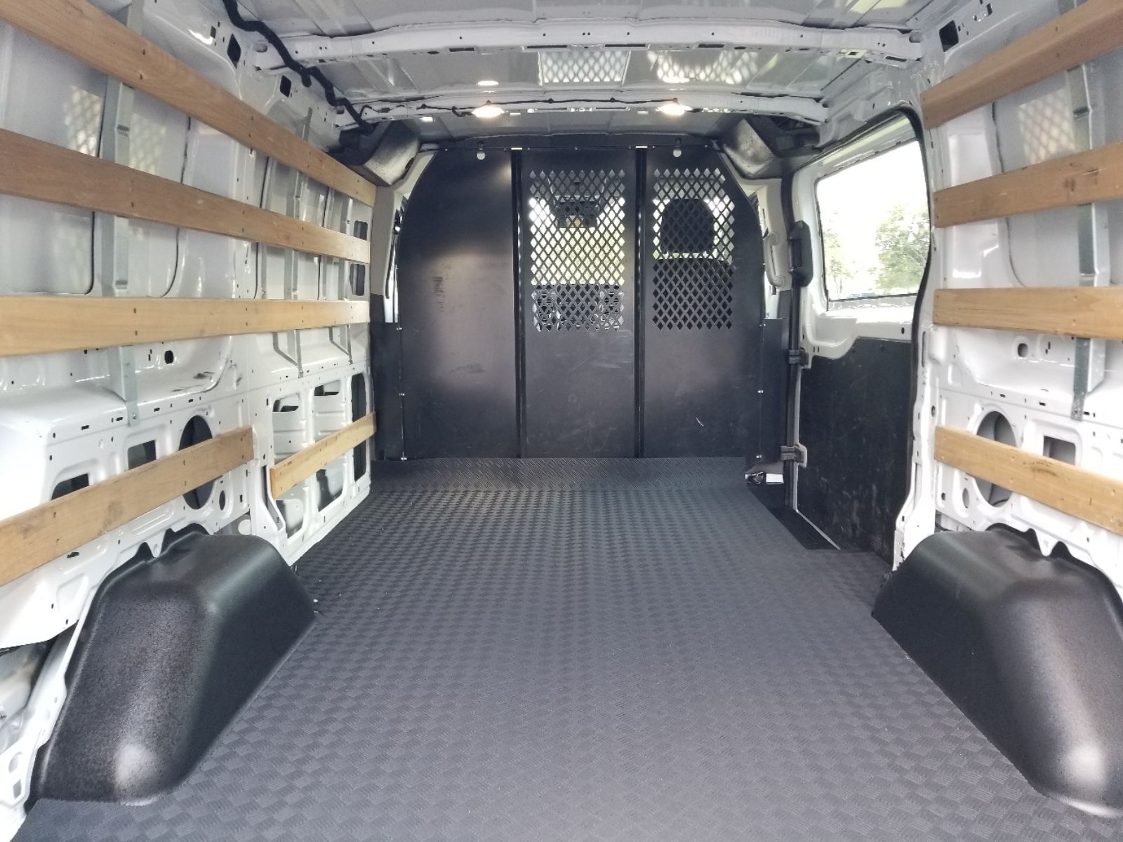 2024 Ford Transit Cargo Van photo 13