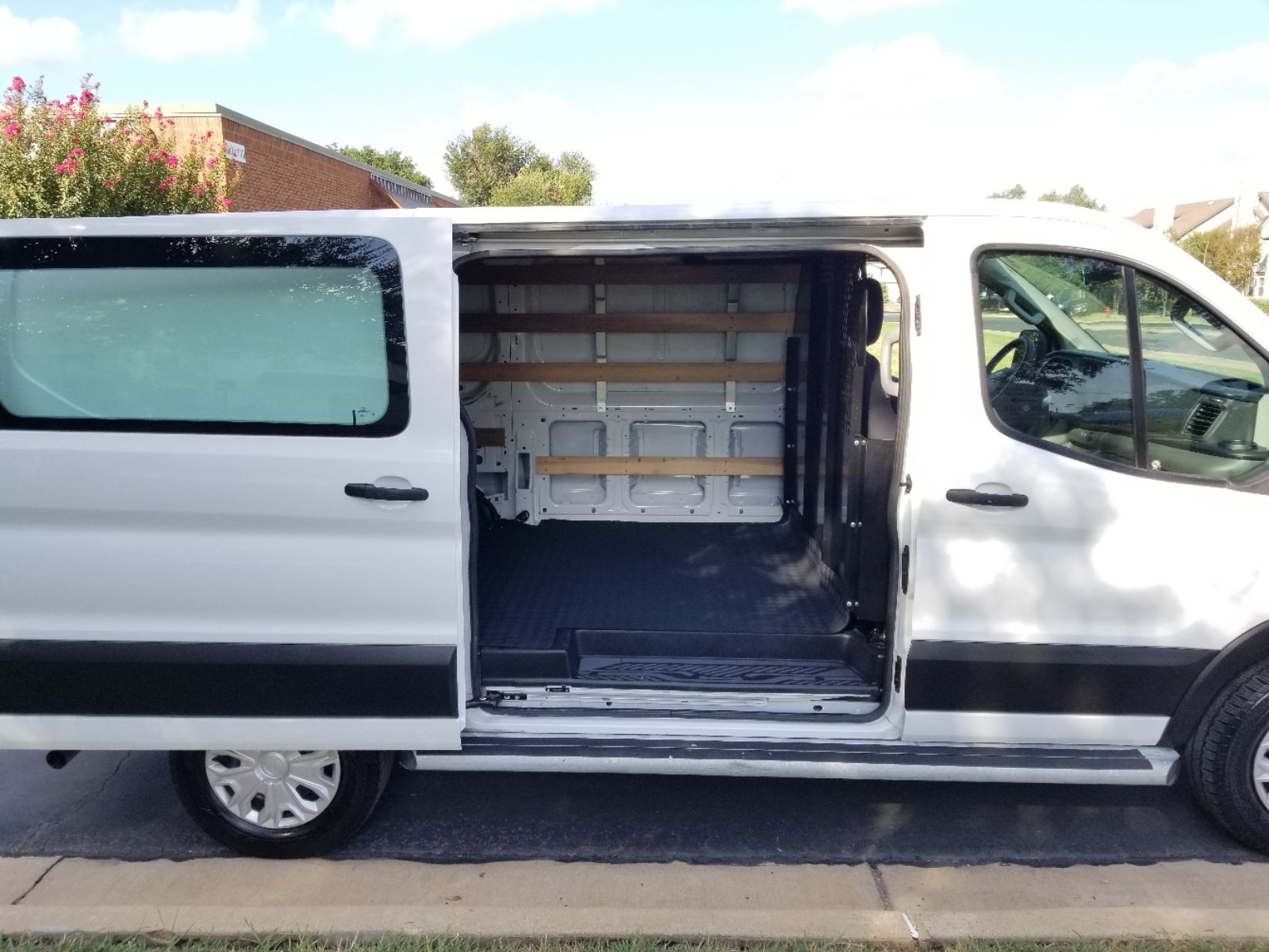 2024 Ford Transit Cargo Van photo 20