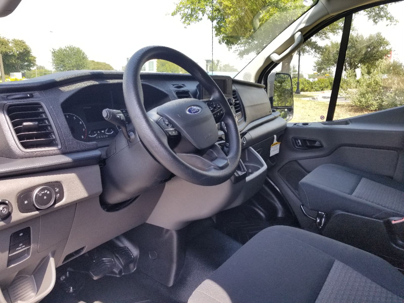 2024 Ford Transit Cargo Van photo 4