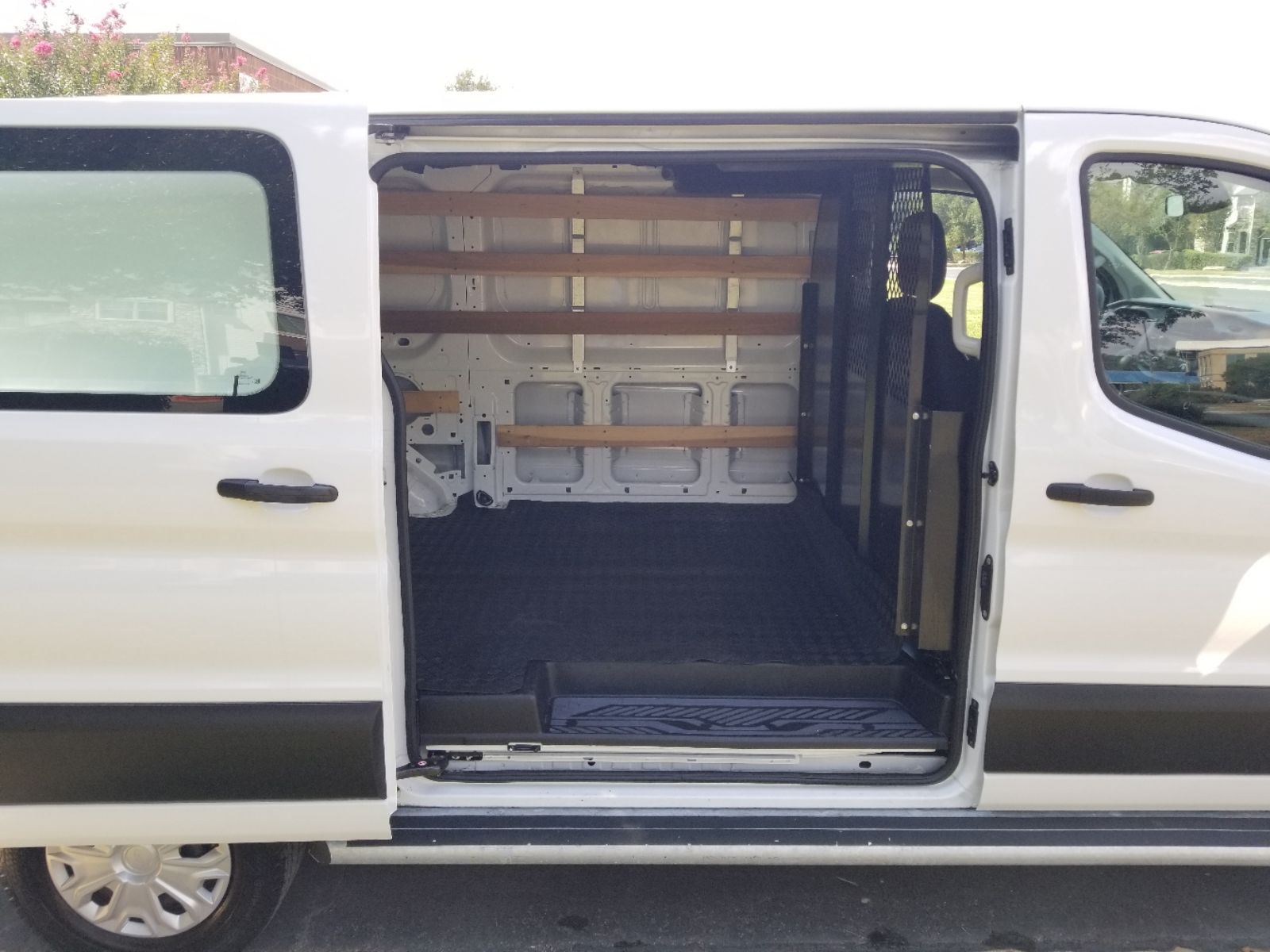 2024 Ford Transit Cargo Van photo 20