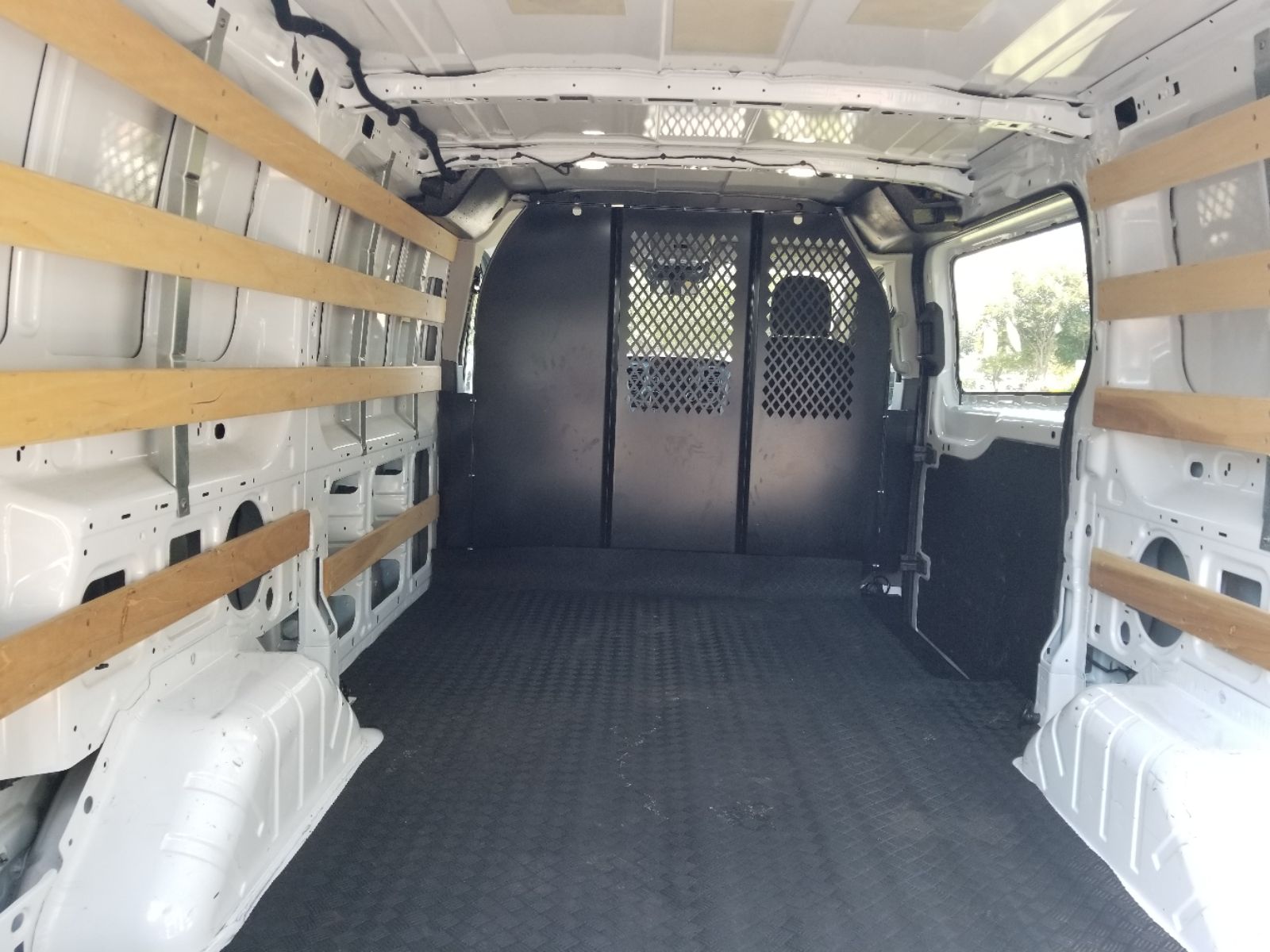 2024 Ford Transit Cargo Van photo 13
