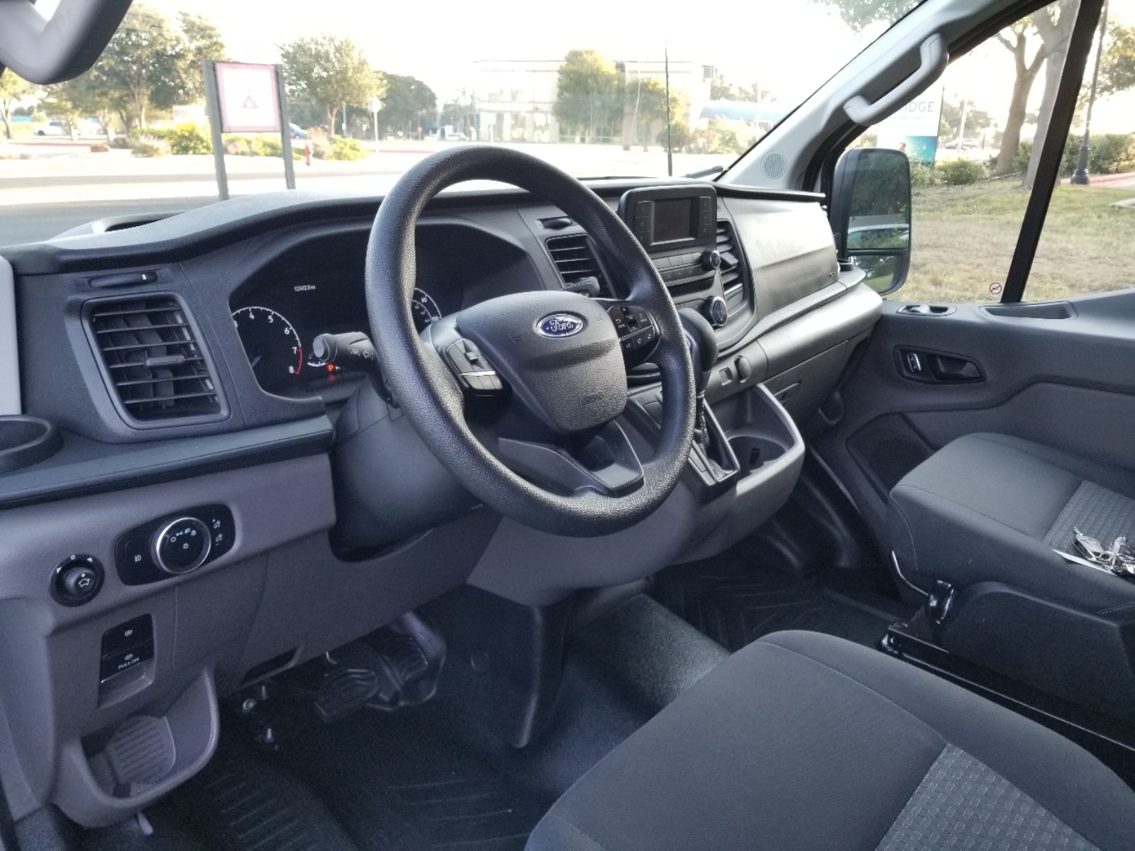 2024 Ford Transit Cargo Van photo 4
