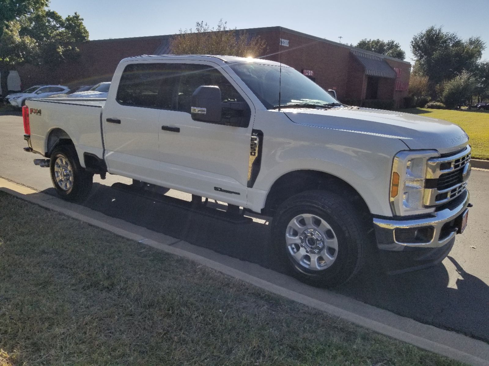 2024 Ford F-250 XLT photo 2