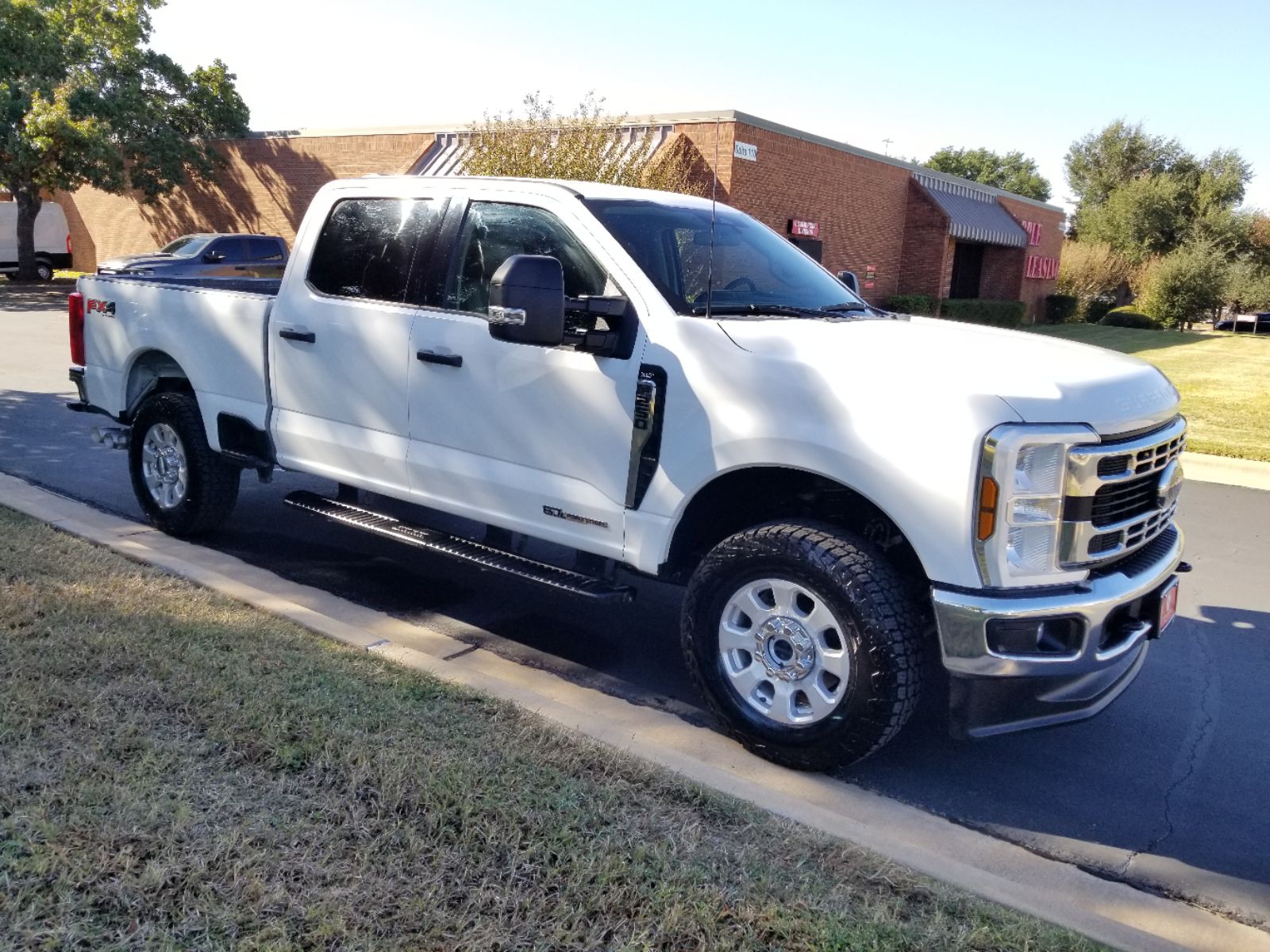 2024 Ford F-250 XLT photo 2