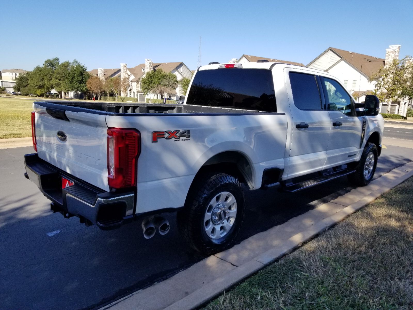 2024 Ford F-250 XLT photo 3