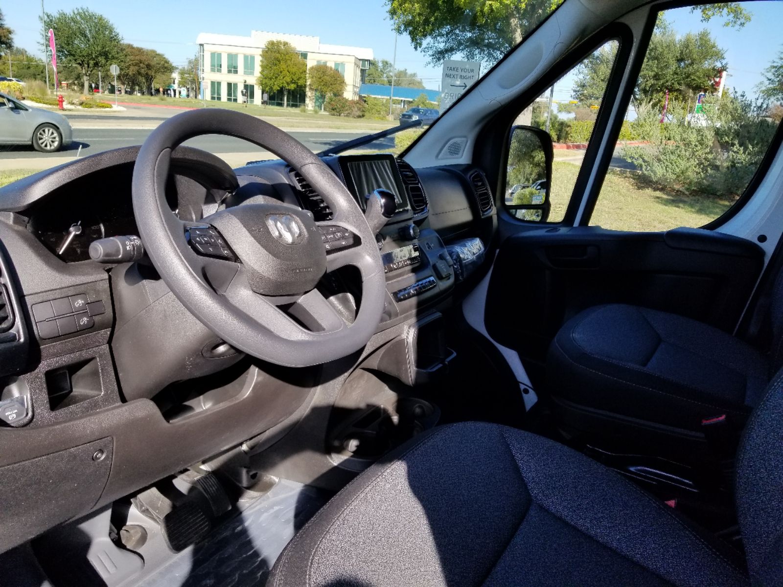 2025 Ram ProMaster 2500 photo 3