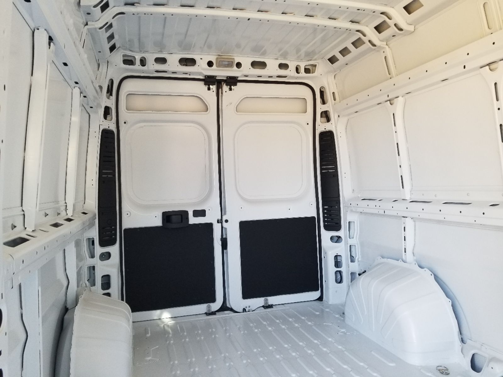 2025 Ram ProMaster 2500 photo 2
