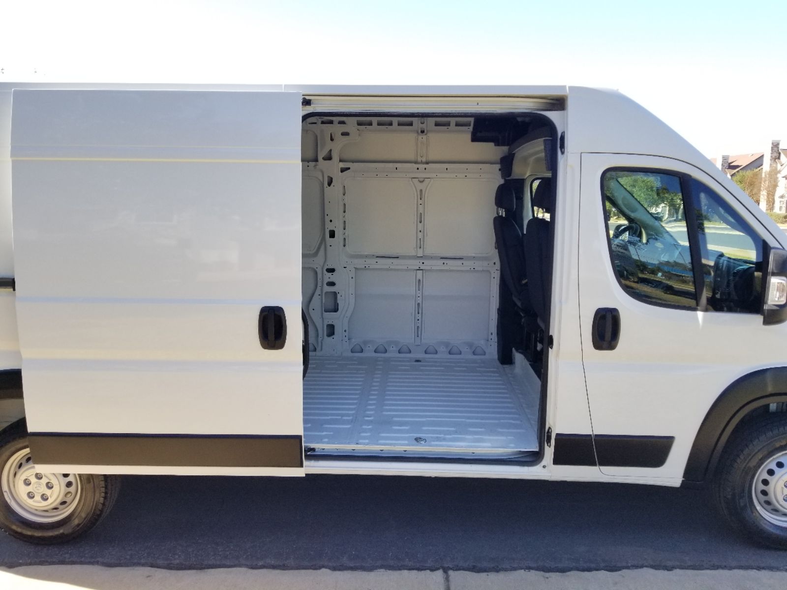 2025 Ram ProMaster 2500 photo 3