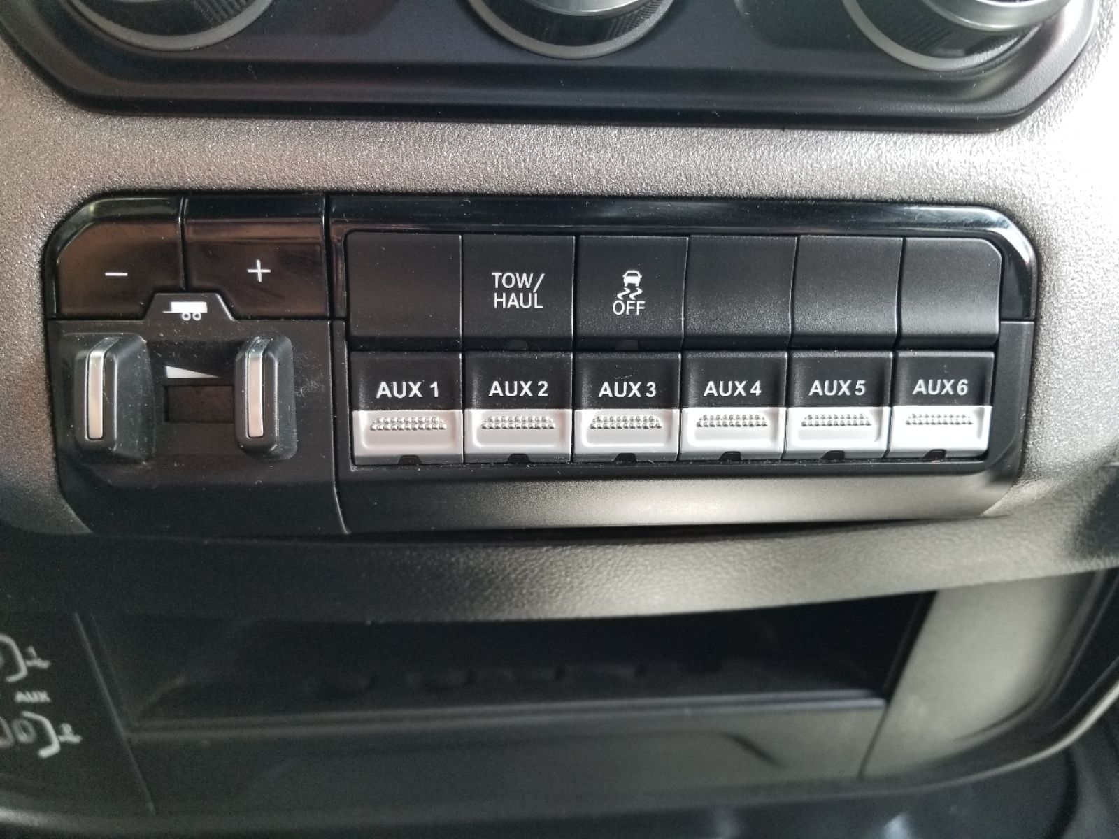 2024 RAM Ram 3500 Chassis Cab Tradesman - Photo 33