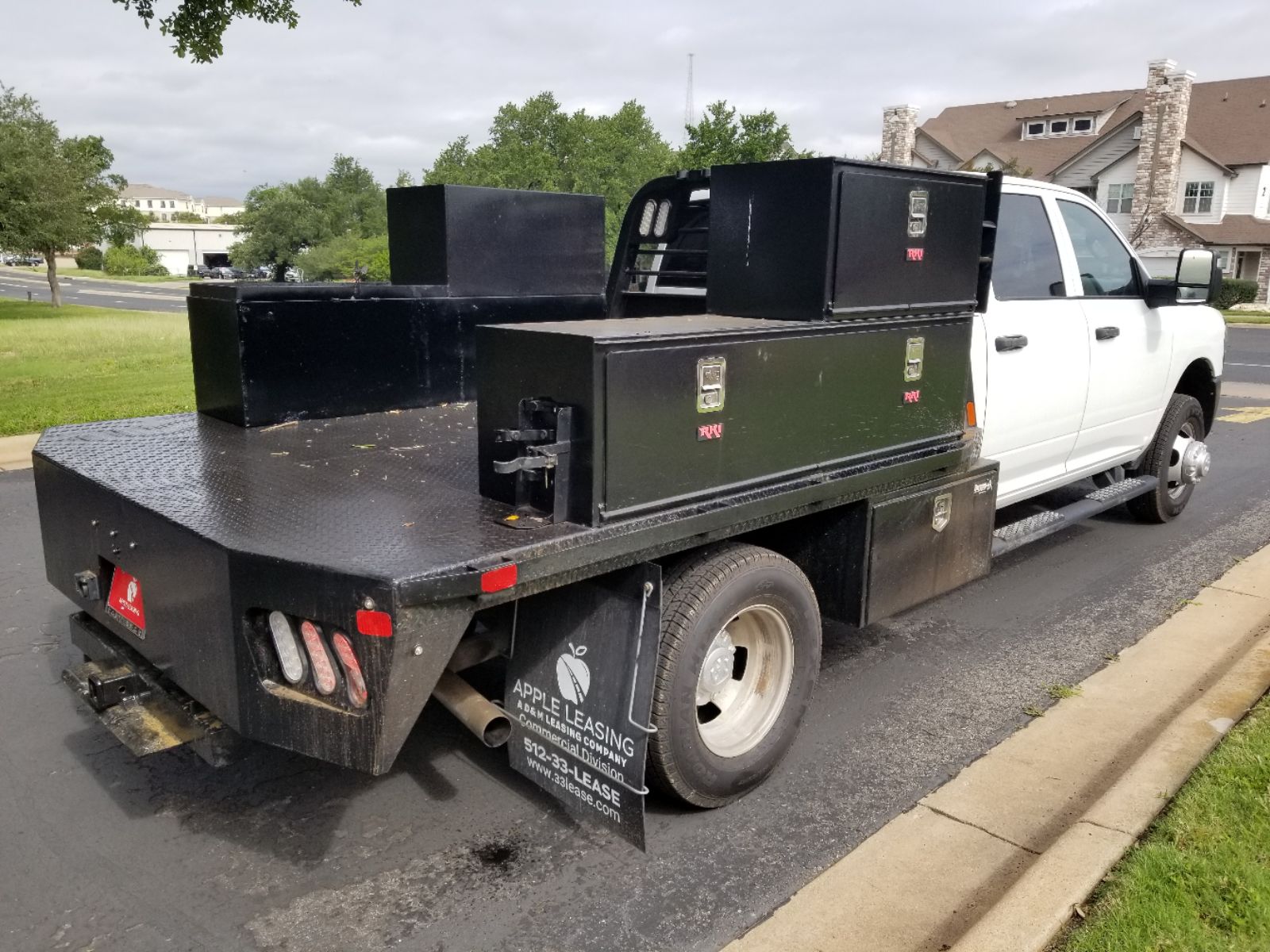 2024 RAM Ram 3500 Chassis Cab Tradesman - Photo 3