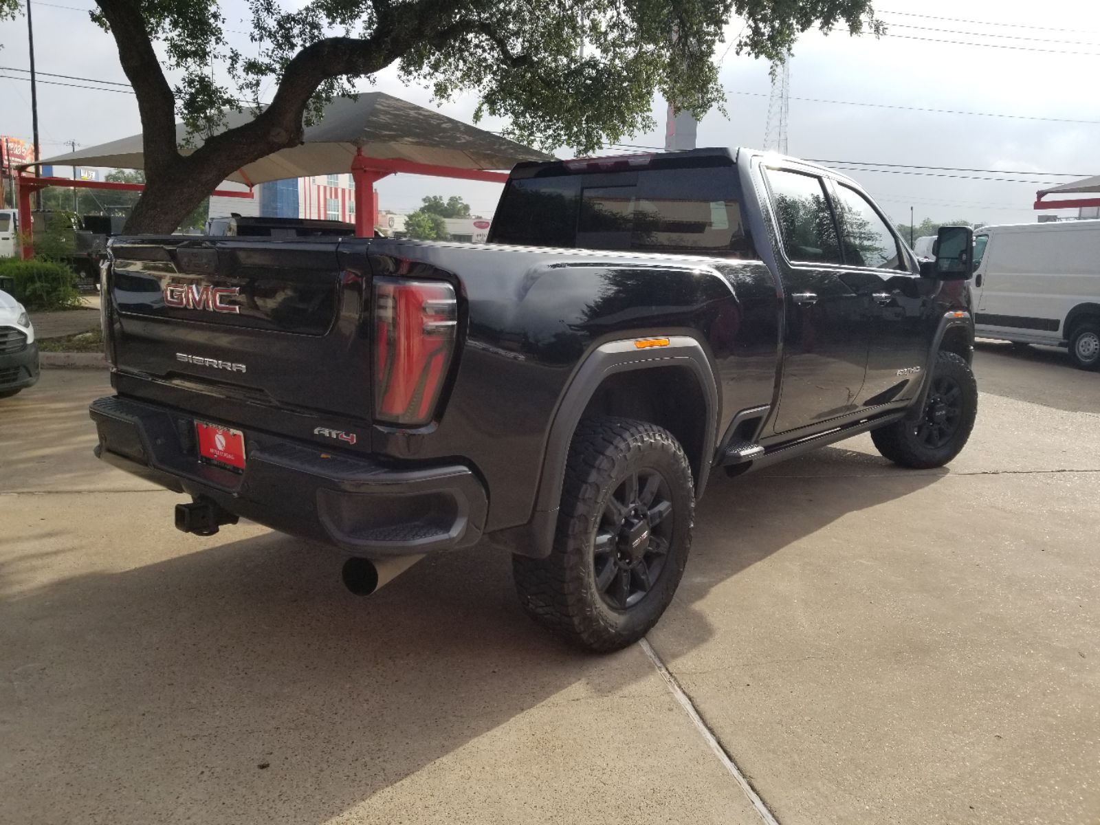 2024 GMC Sierra 2500HD AT4 - Photo 3