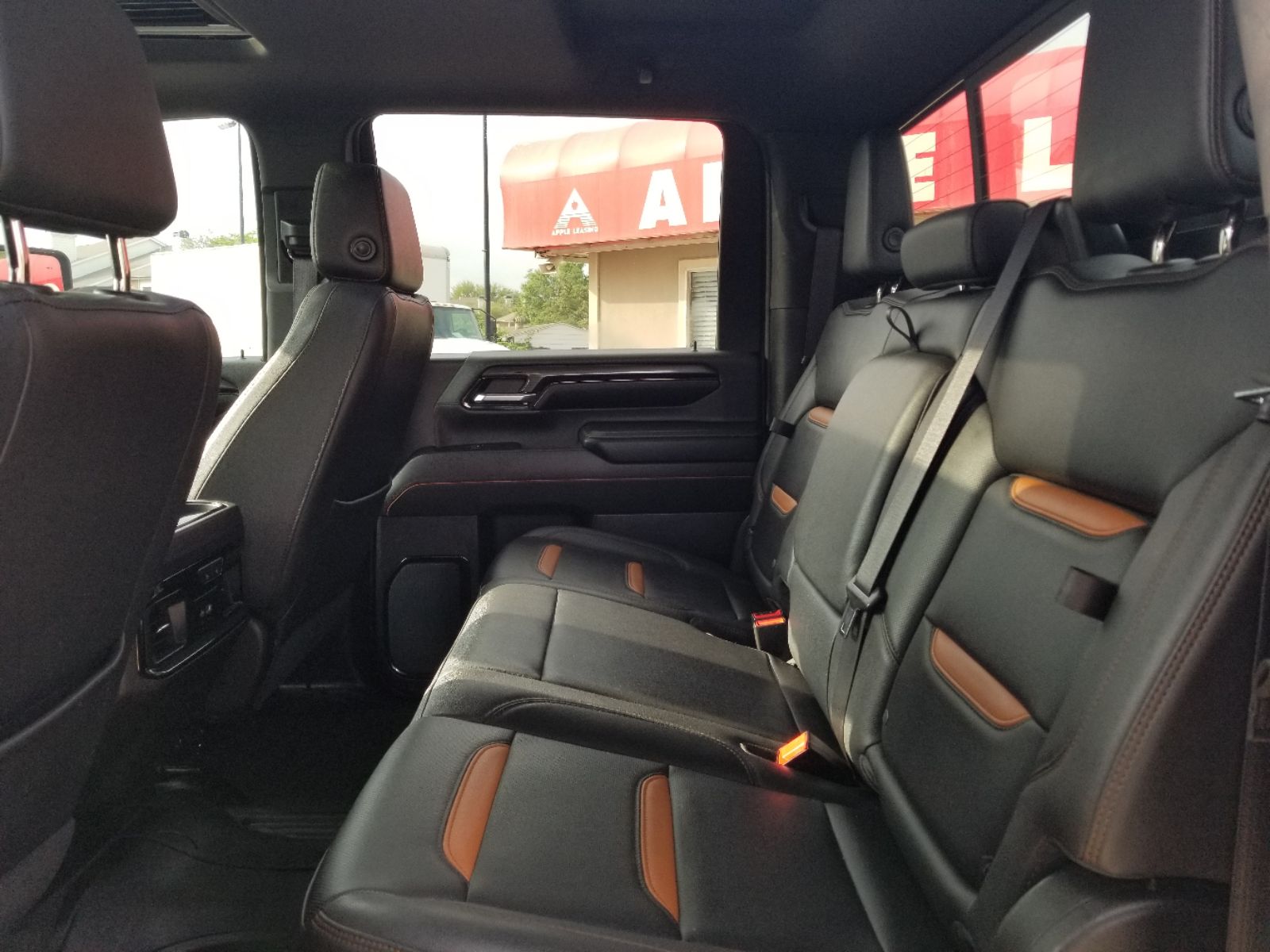 2024 GMC Sierra 2500HD AT4 - Photo 5