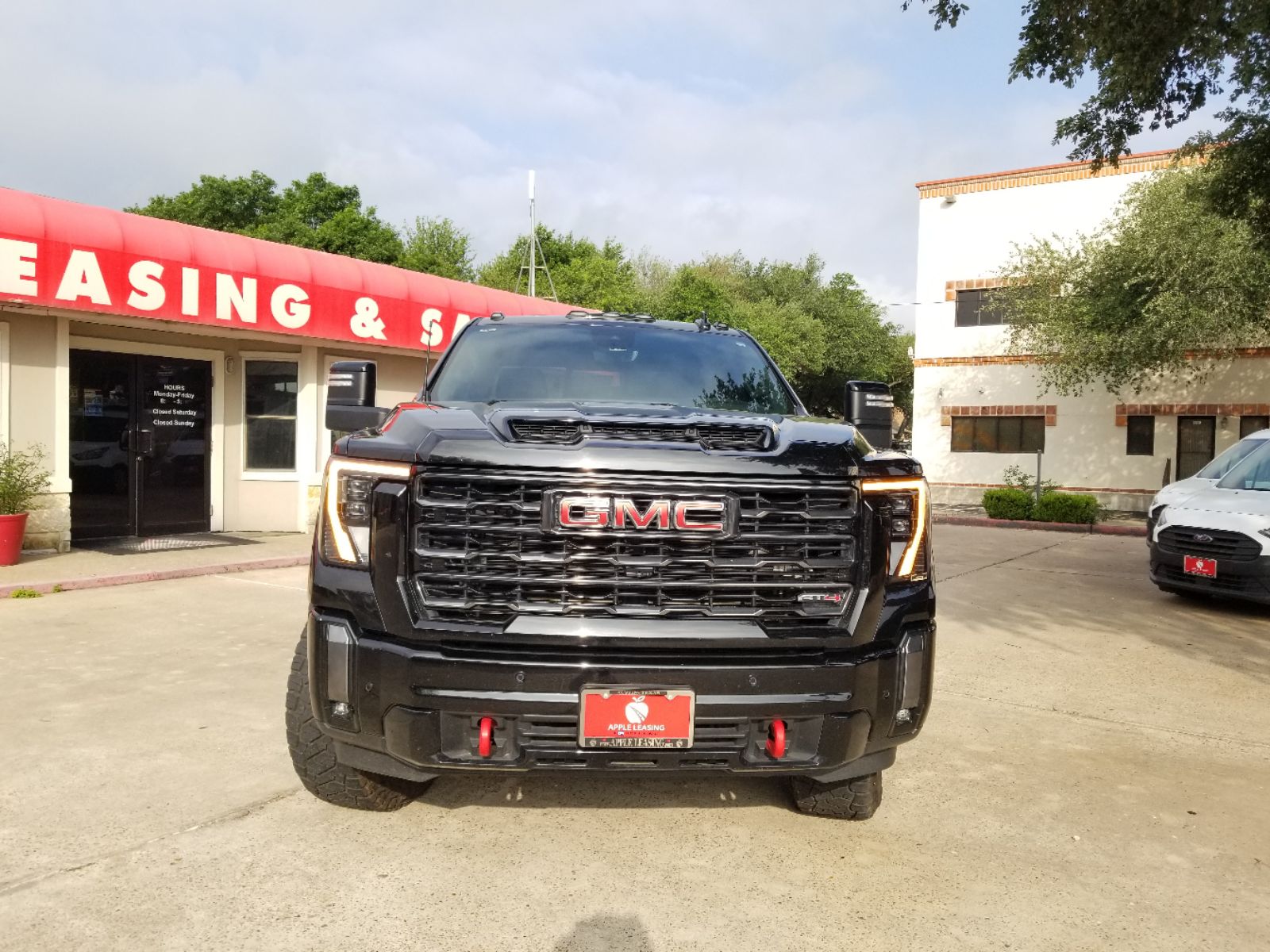 2024 GMC Sierra 2500HD AT4 - Photo 11