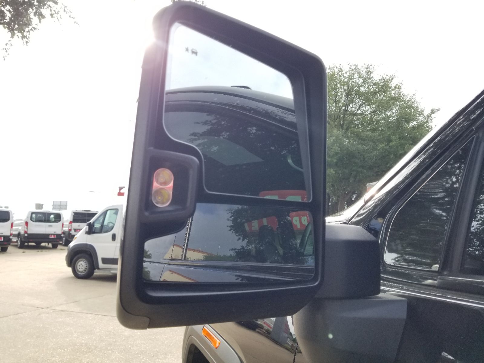 2024 GMC Sierra 2500HD AT4 - Photo 23