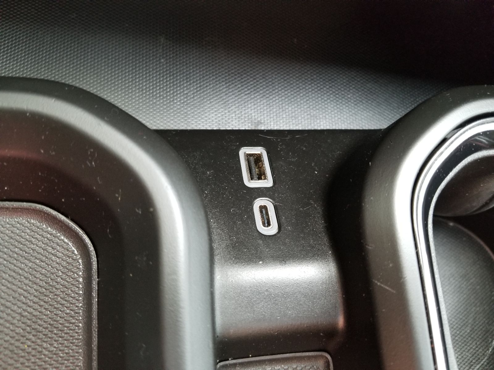 2024 GMC Sierra 2500HD AT4 - Photo 33