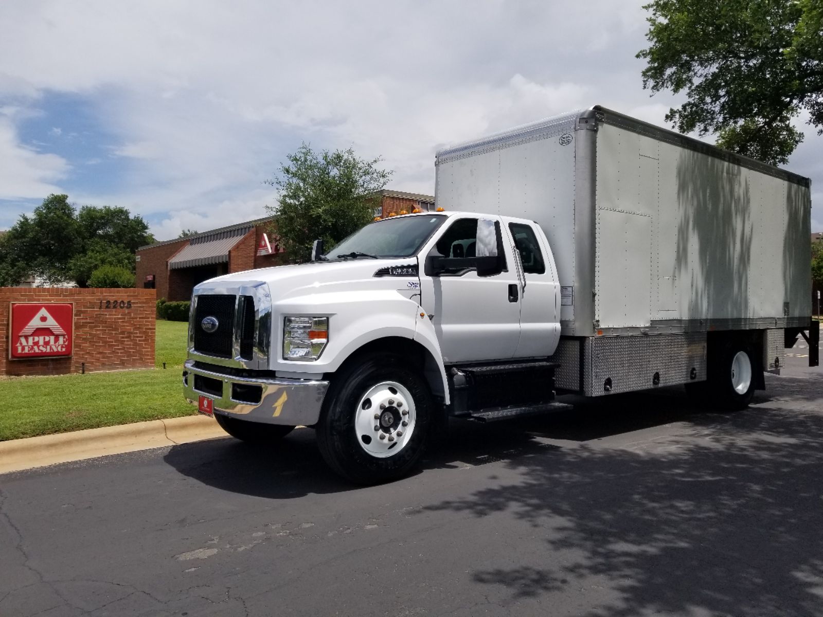 2023 Ford F-650's photo