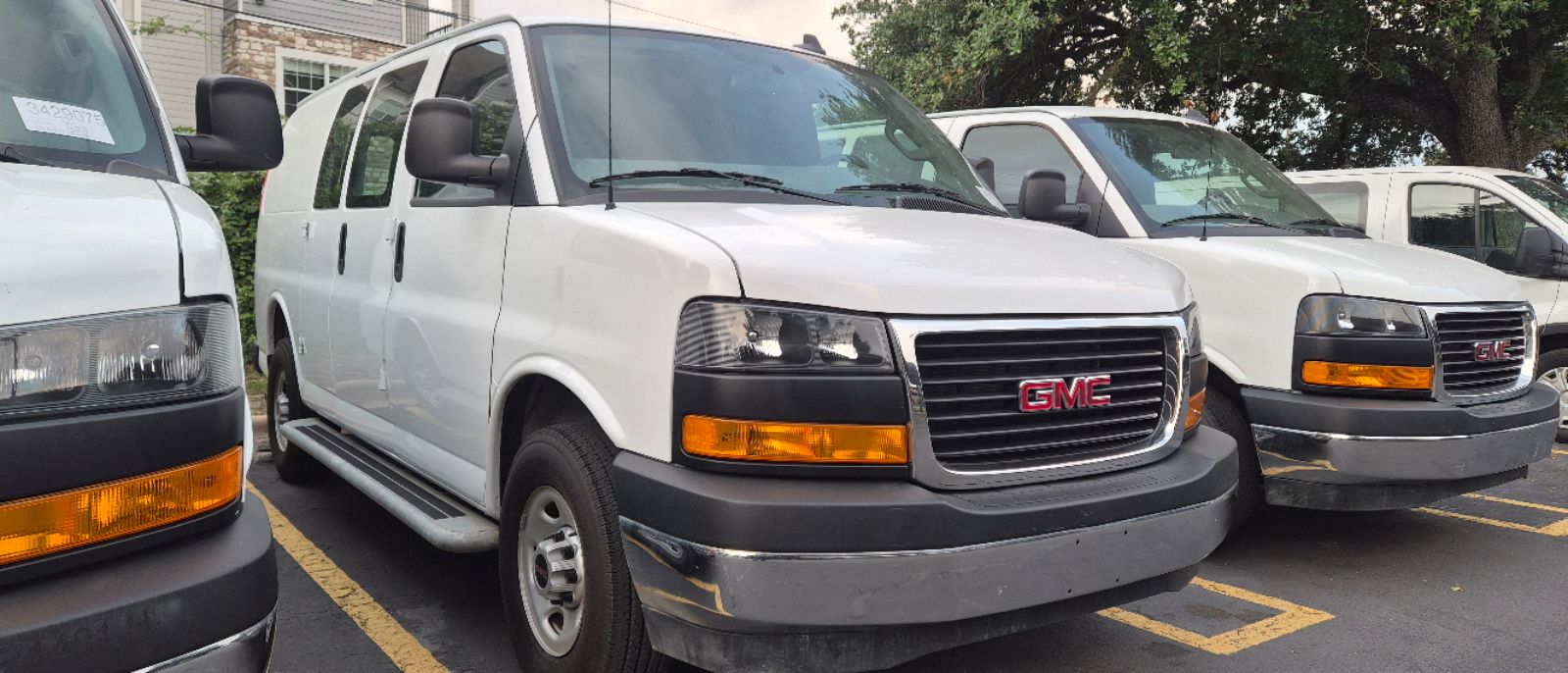 2025 GMC Savana 2500's photo