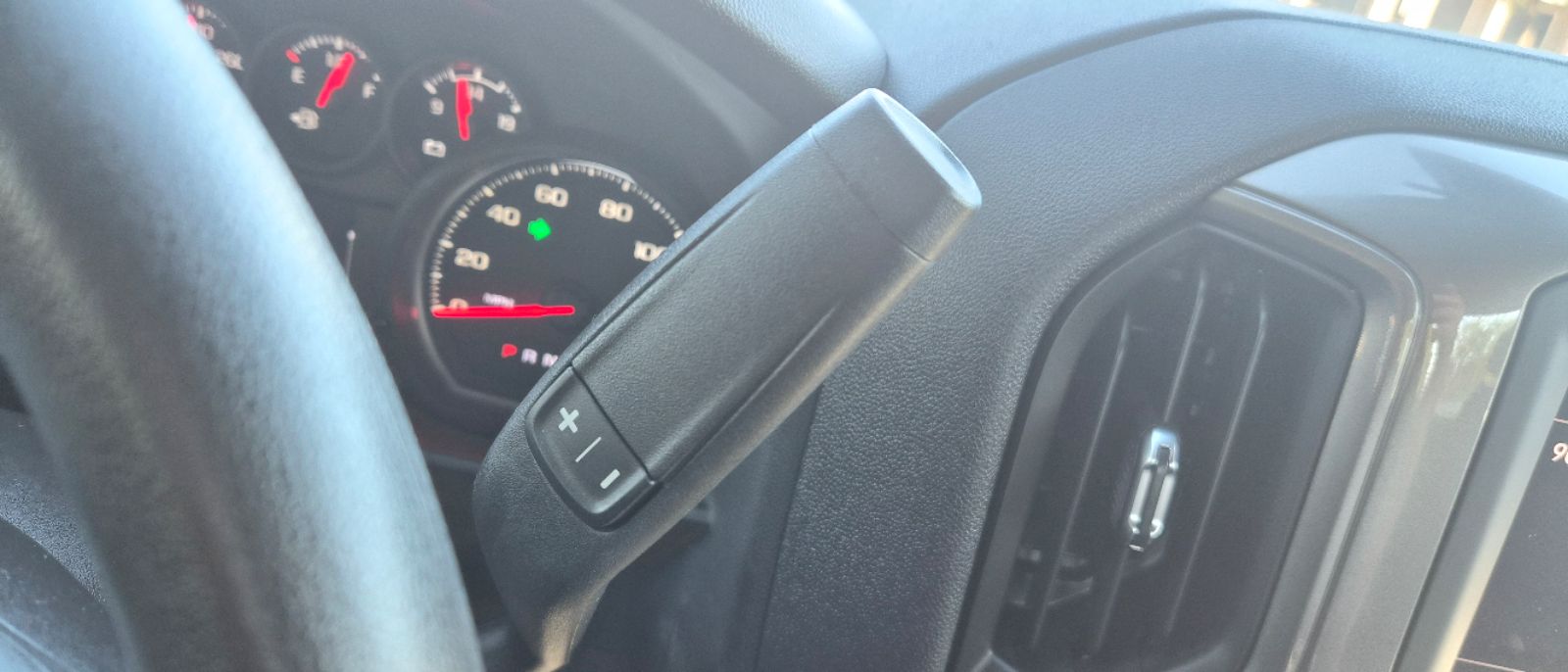 Photo 6 of this Chevrolet Silverado 1500